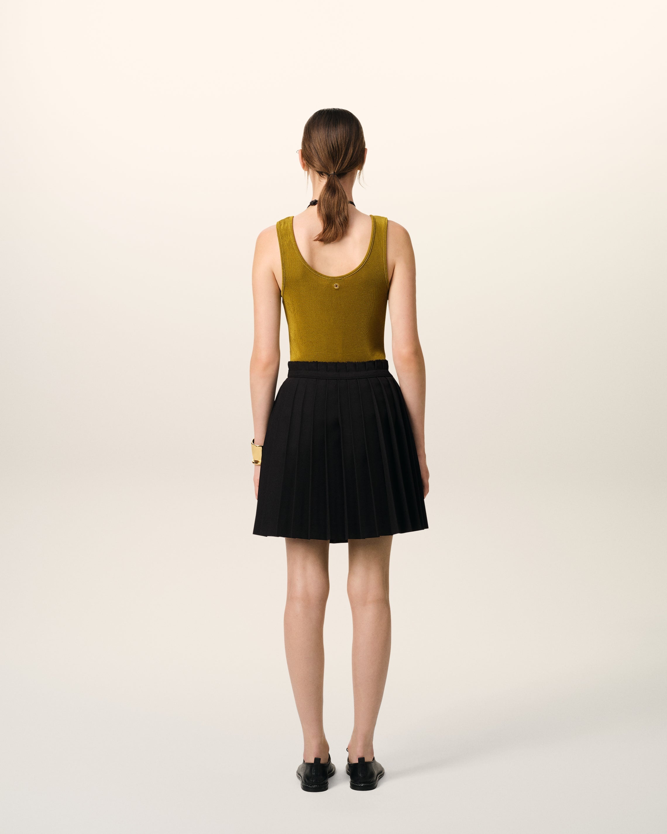 AMI Paris BLACK WOOL TWILL SHORT PLEATED SKIRT | REVERSIBLE