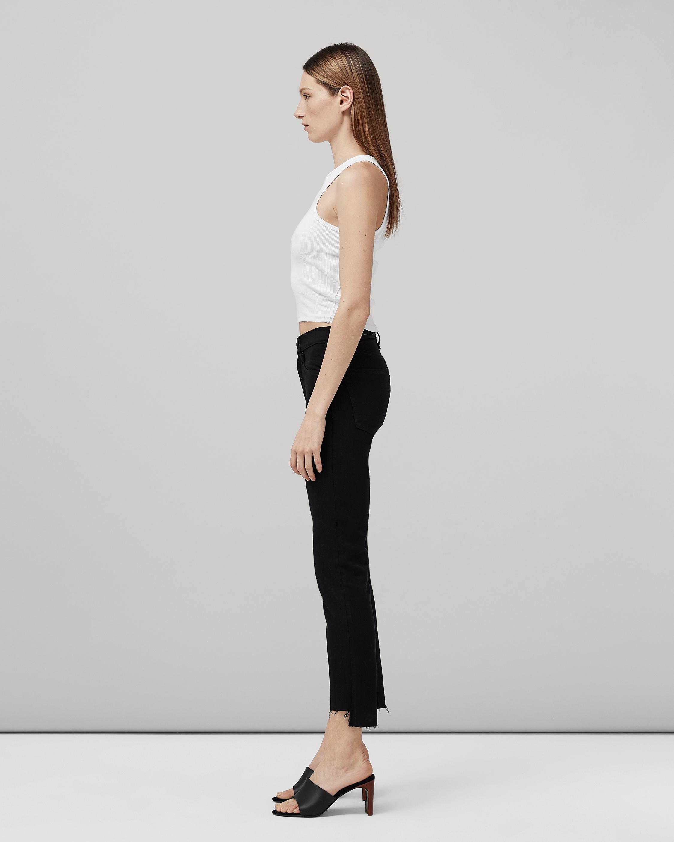 Wren Ankle Straight - Black
High-Rise Stretch Jean - 4