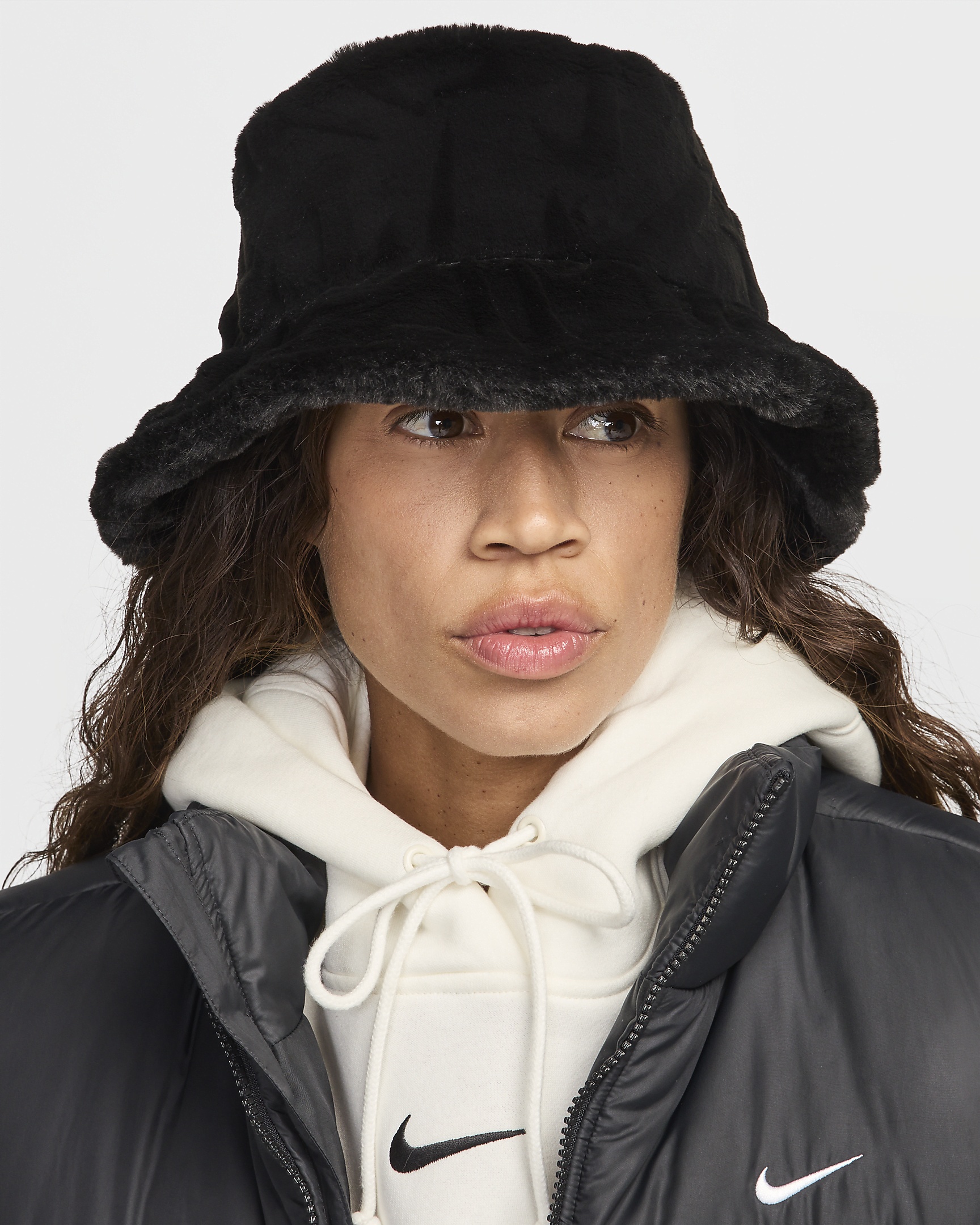 Nike Apex Faux Fur Bucket Hat - 1