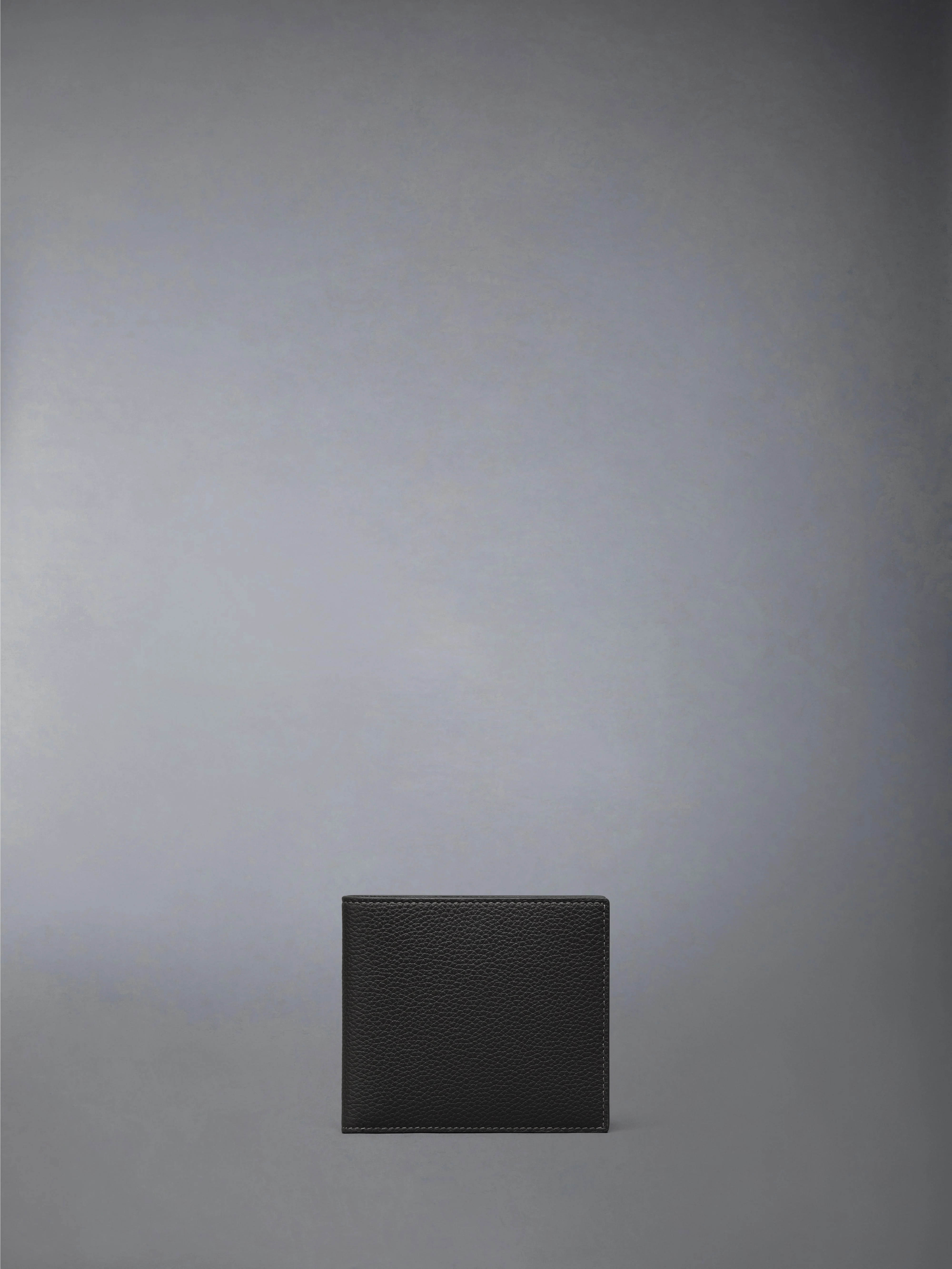 SOFT PEBBLE GRAIN BIFOLD - 1