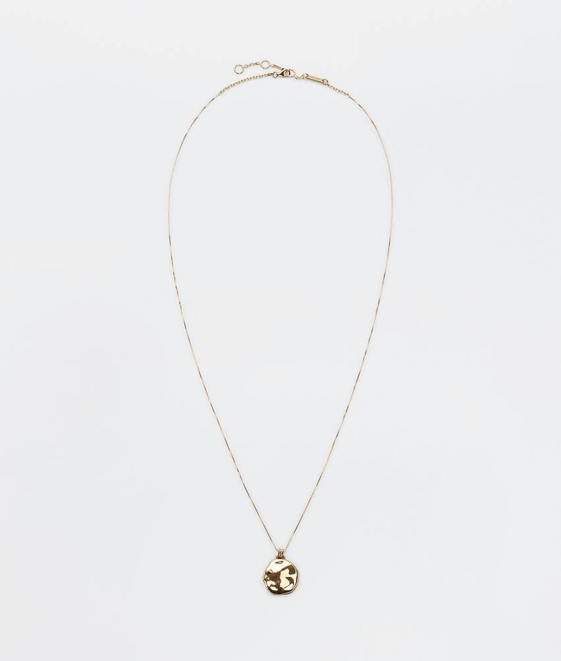 Bottega Veneta seal outlook