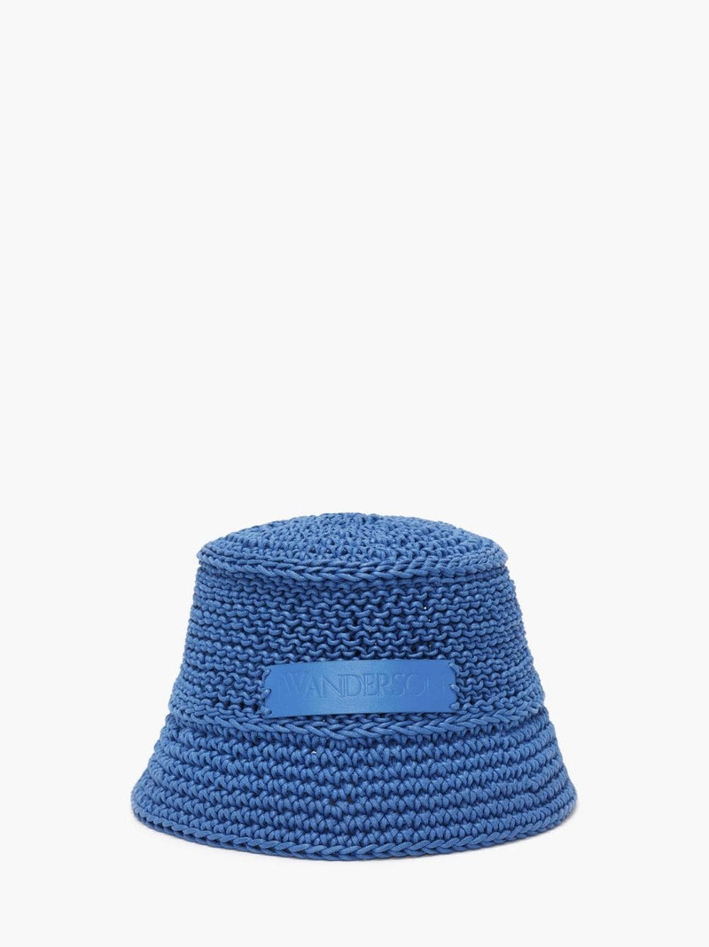 KNITTED BUCKET HAT 1
