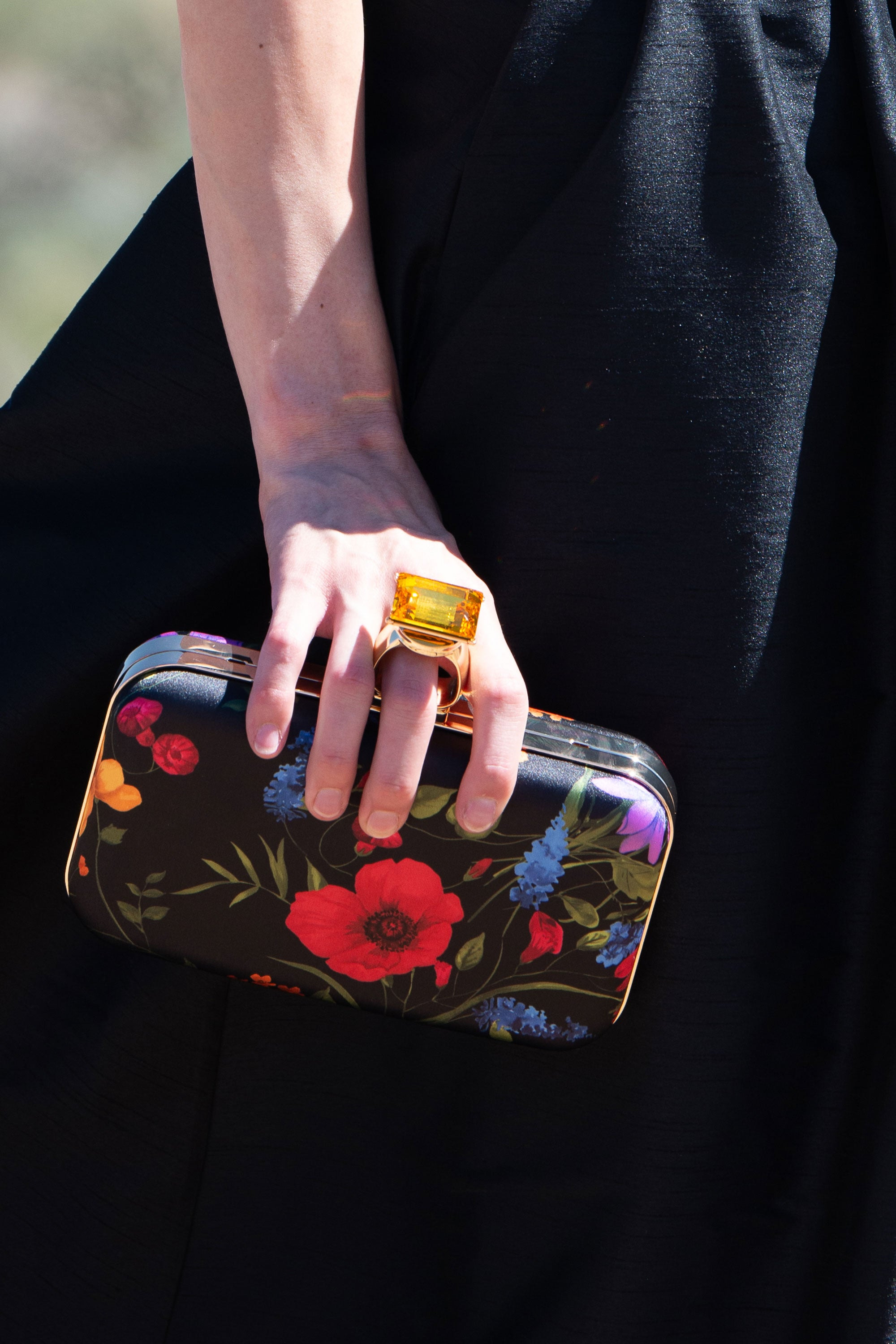 On the Rocks Clutch - Noir Wildflower - 2