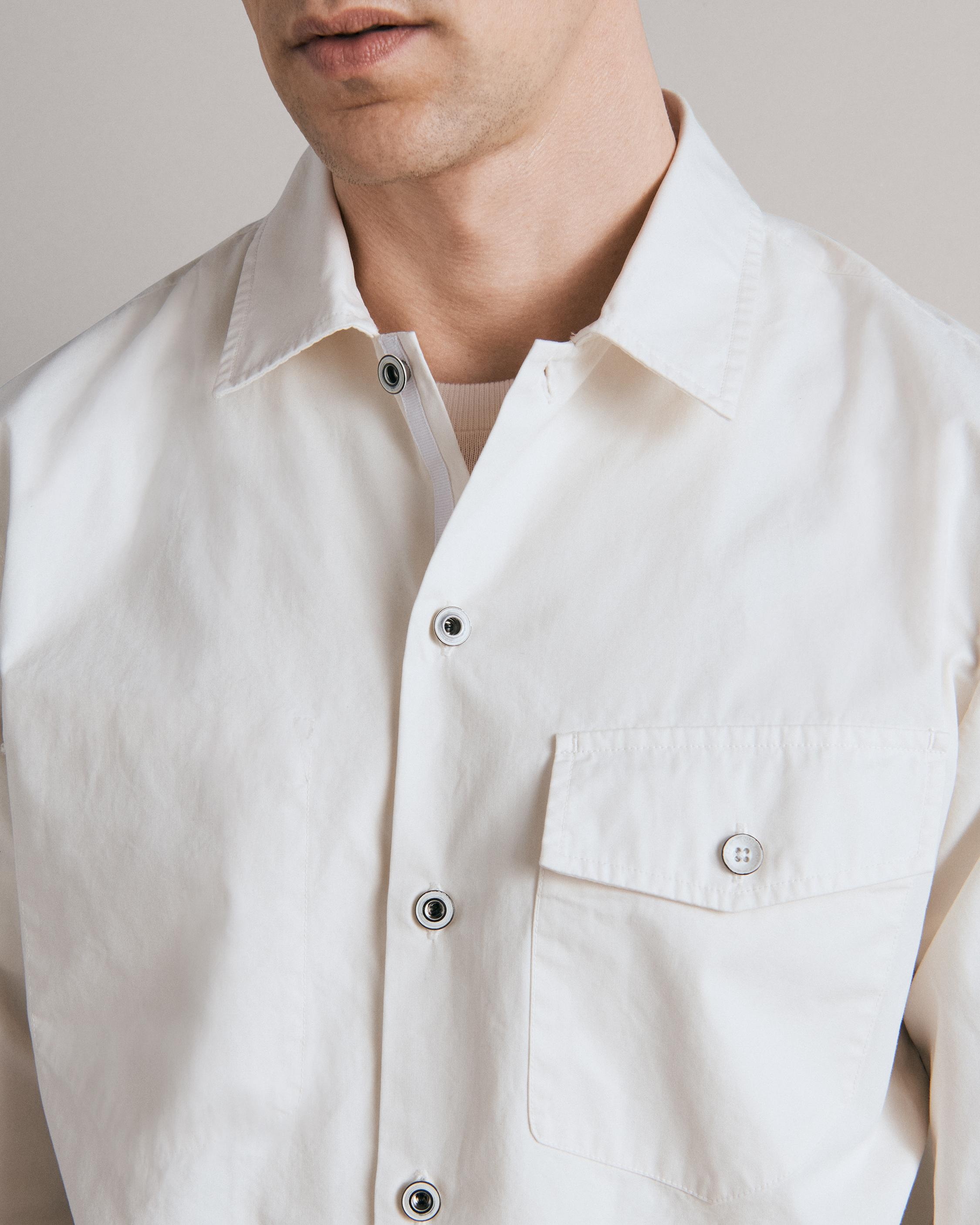 Stanton Peached Cotton Long Sleeve Shirt Jacket
Classic Fit Jacket - 6