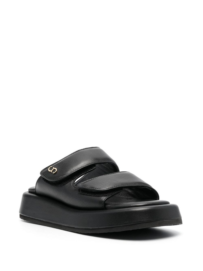 CASADEI Ciabatta logo-plaque slides outlook