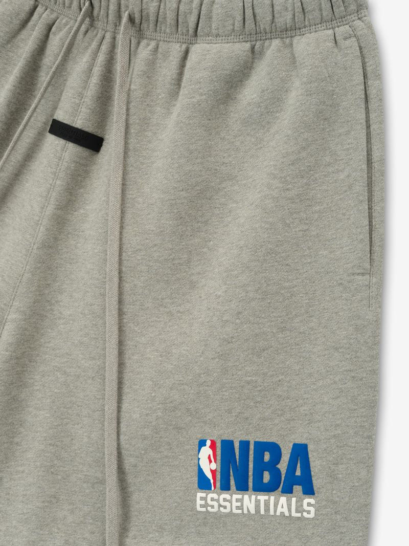 ESSENTIALS NBA Classic Sweatshort outlook