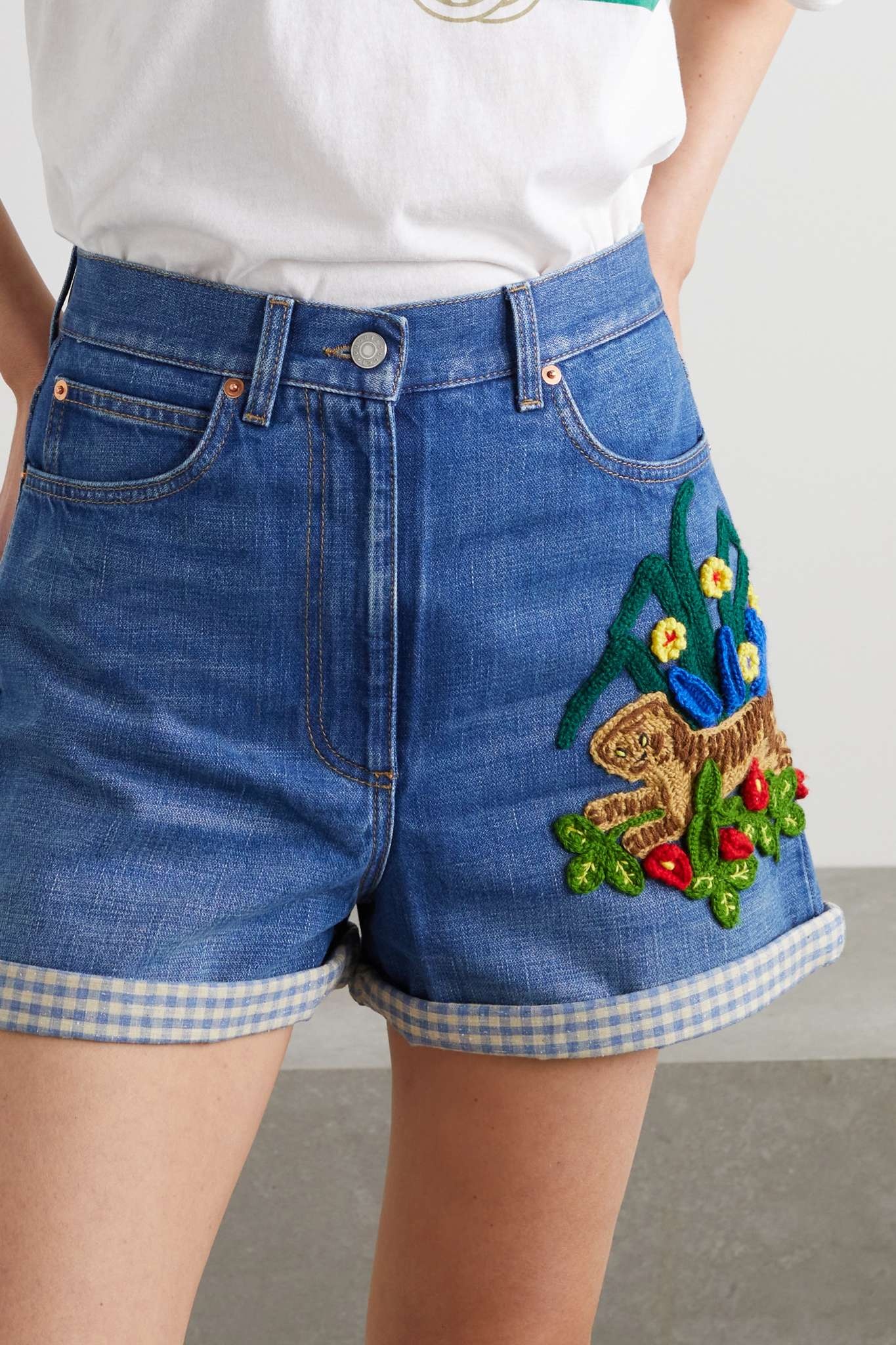 Chinese New Year embroidered denim shorts - 3