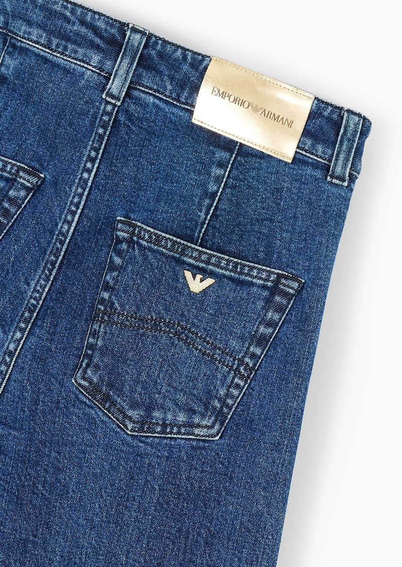 High-waisted cropped jeans in comfort denim with embroidery 7