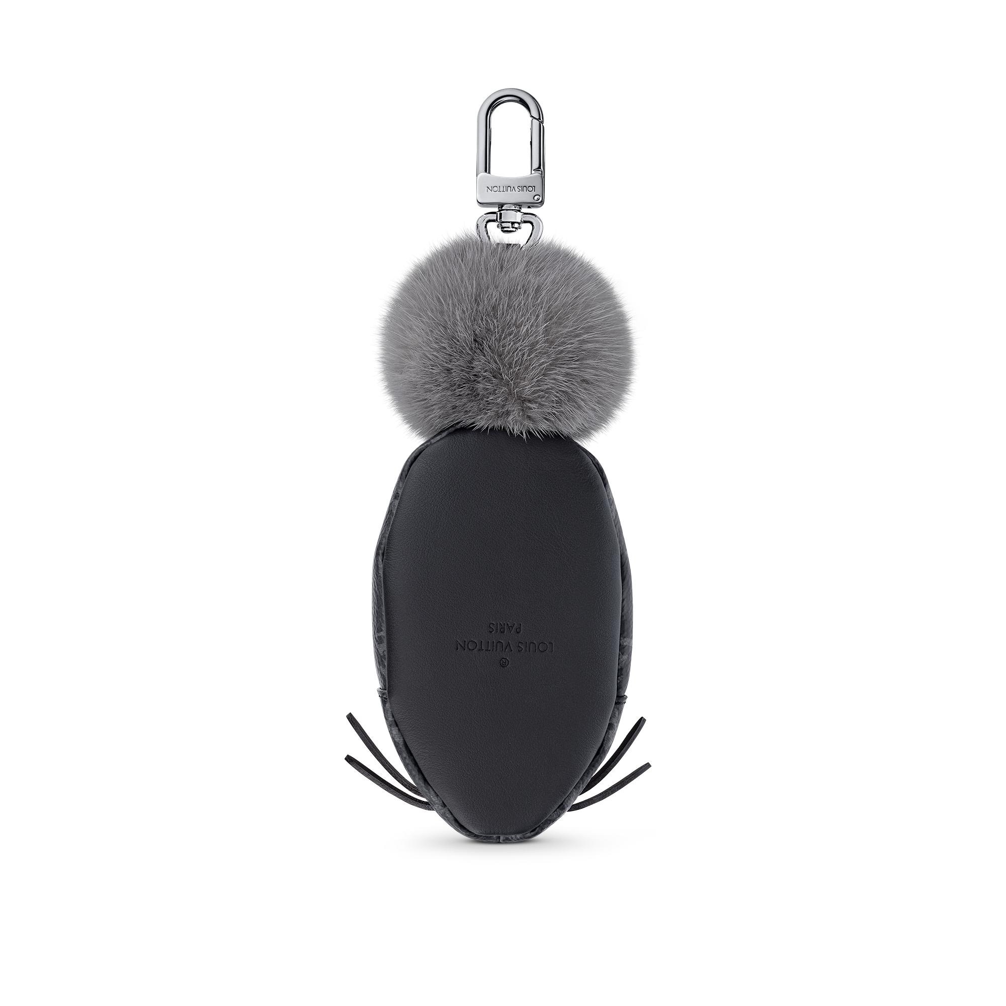 LV Chinchilla Pouch - 3