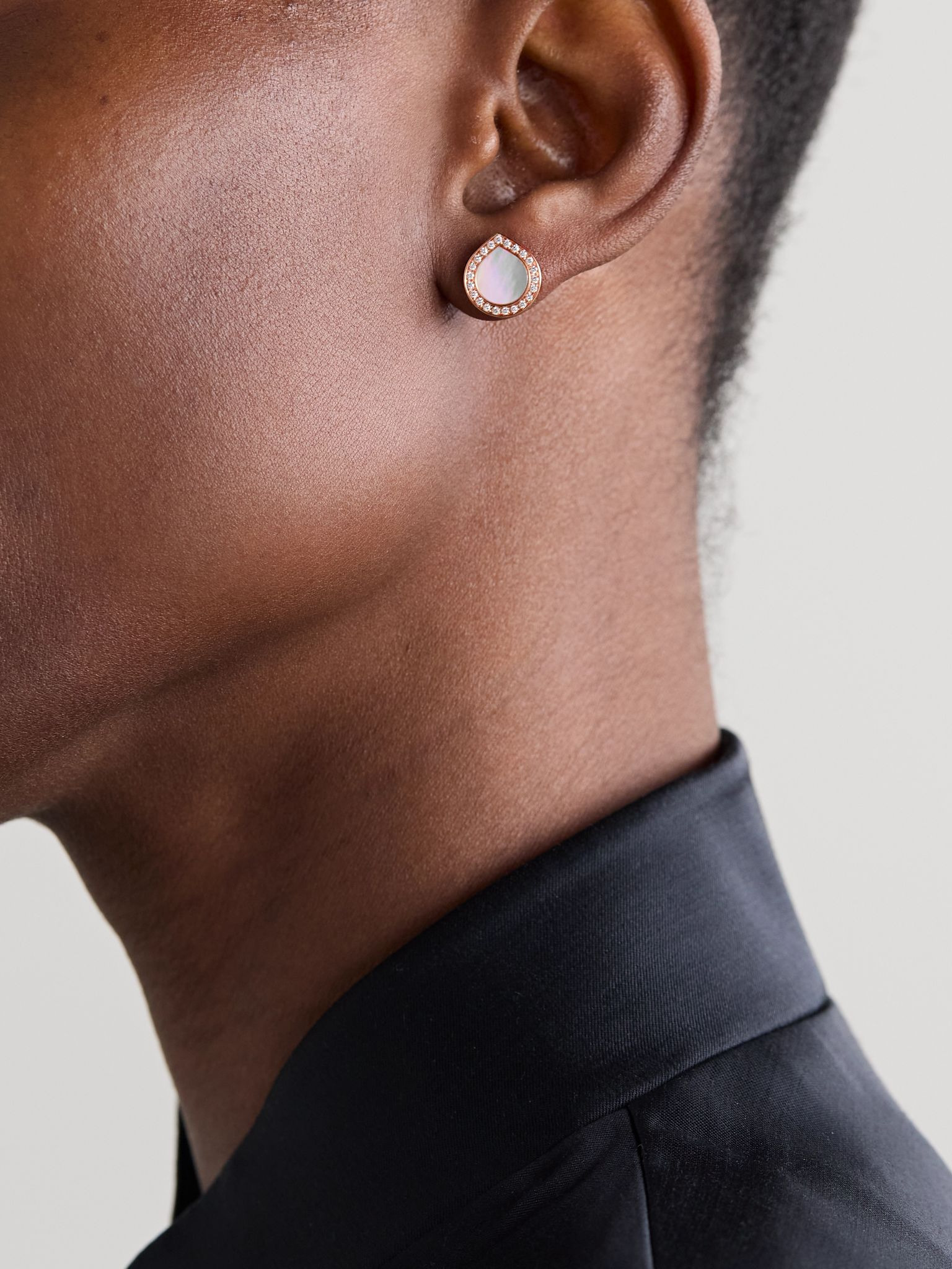 Antifer 18-karat rose gold, mother-of-pearl and diamond single earring White - 2