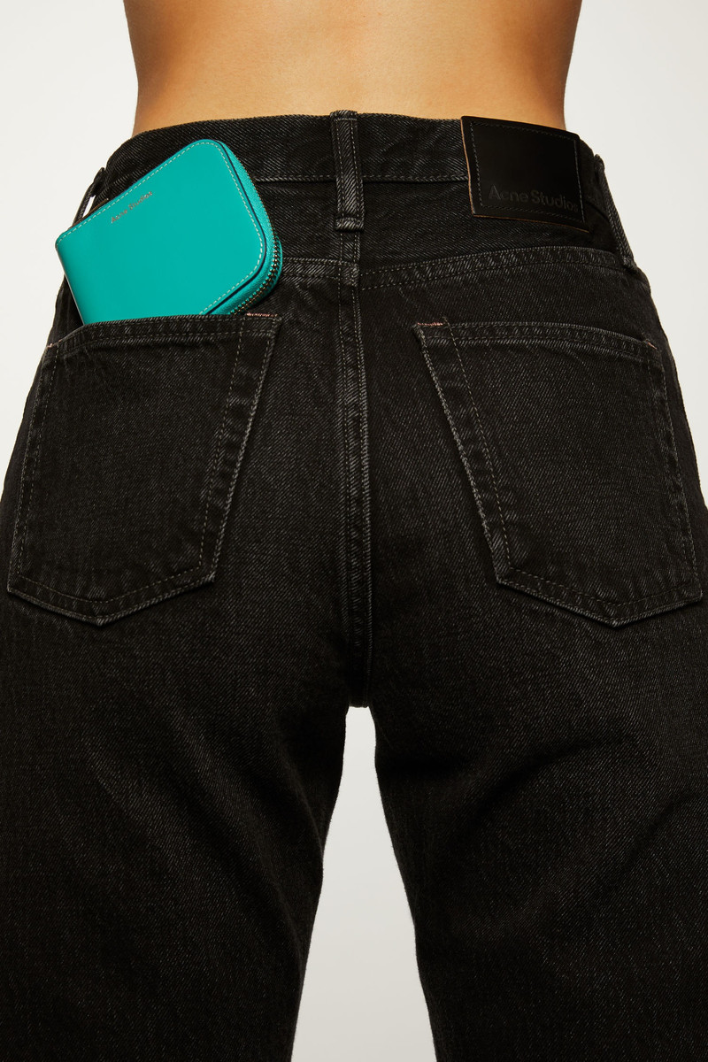 Compact bifold wallet turquoise blue 4