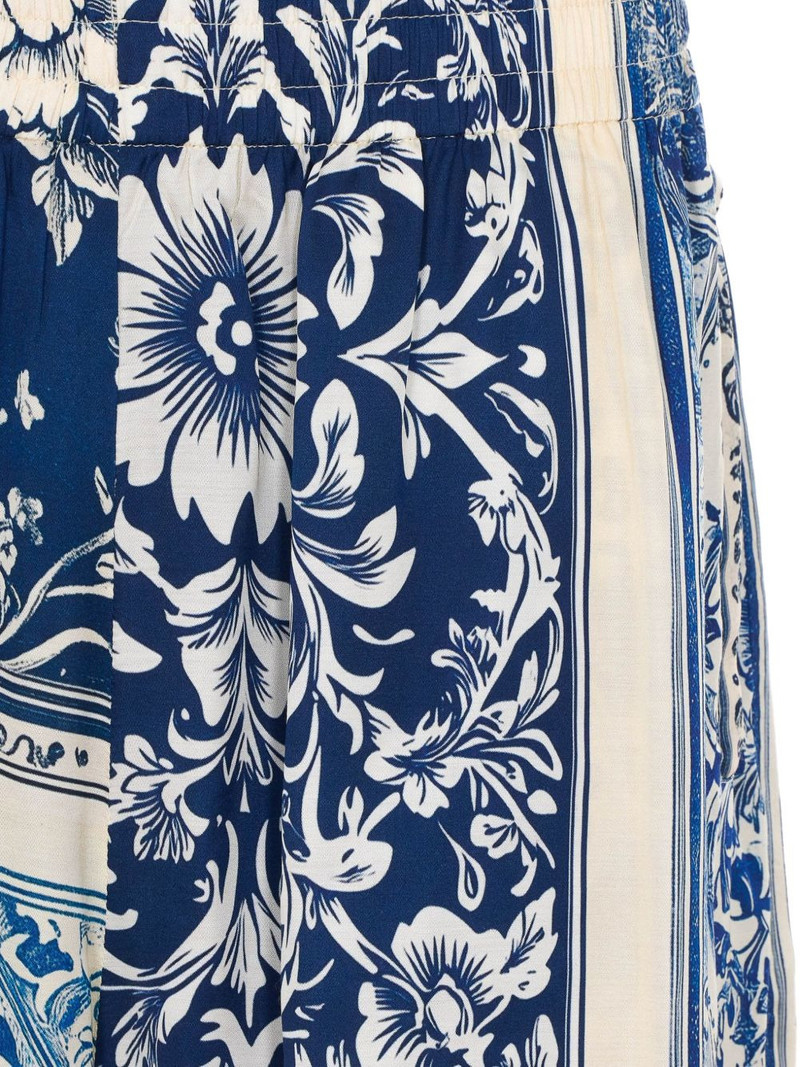 elasticated printed shorts 3