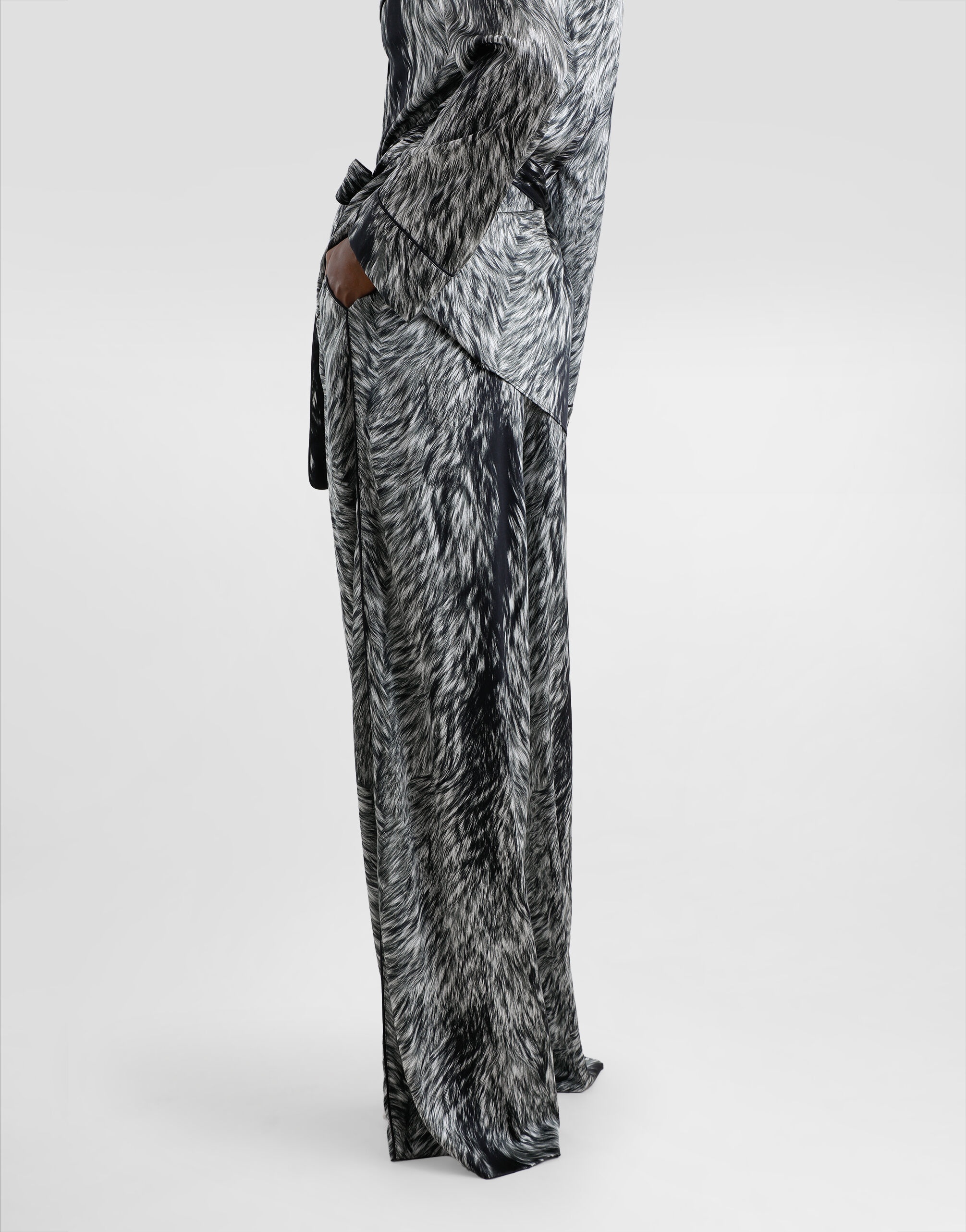 Silk satin pajama pants with fur print - 5