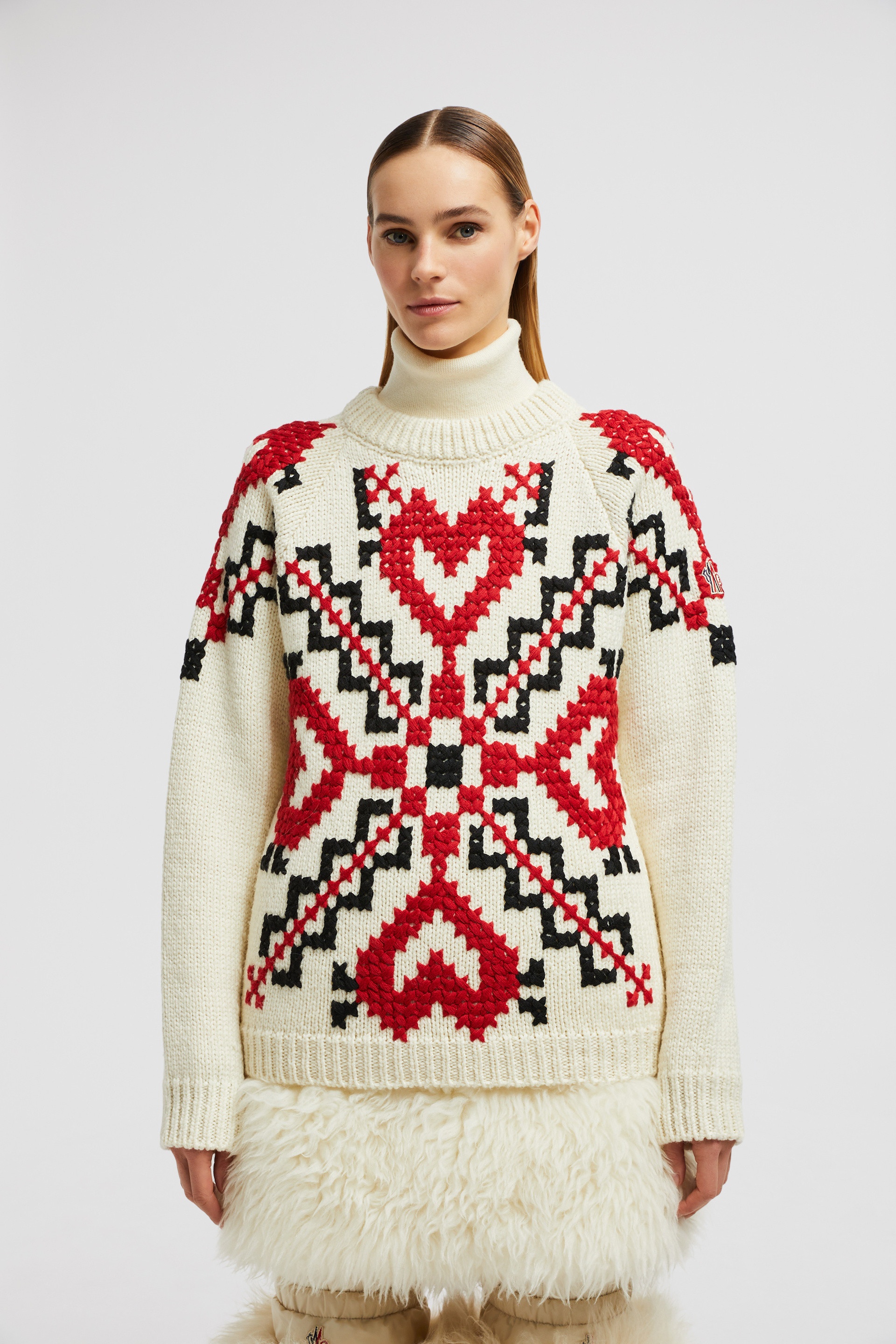 Tシャツ・カットソー MONCLER GRENOBLE Embroidered Wool Blend Tricot Sweater Moncler Grenoble Hand-Embroidered Wool Blend Sweater