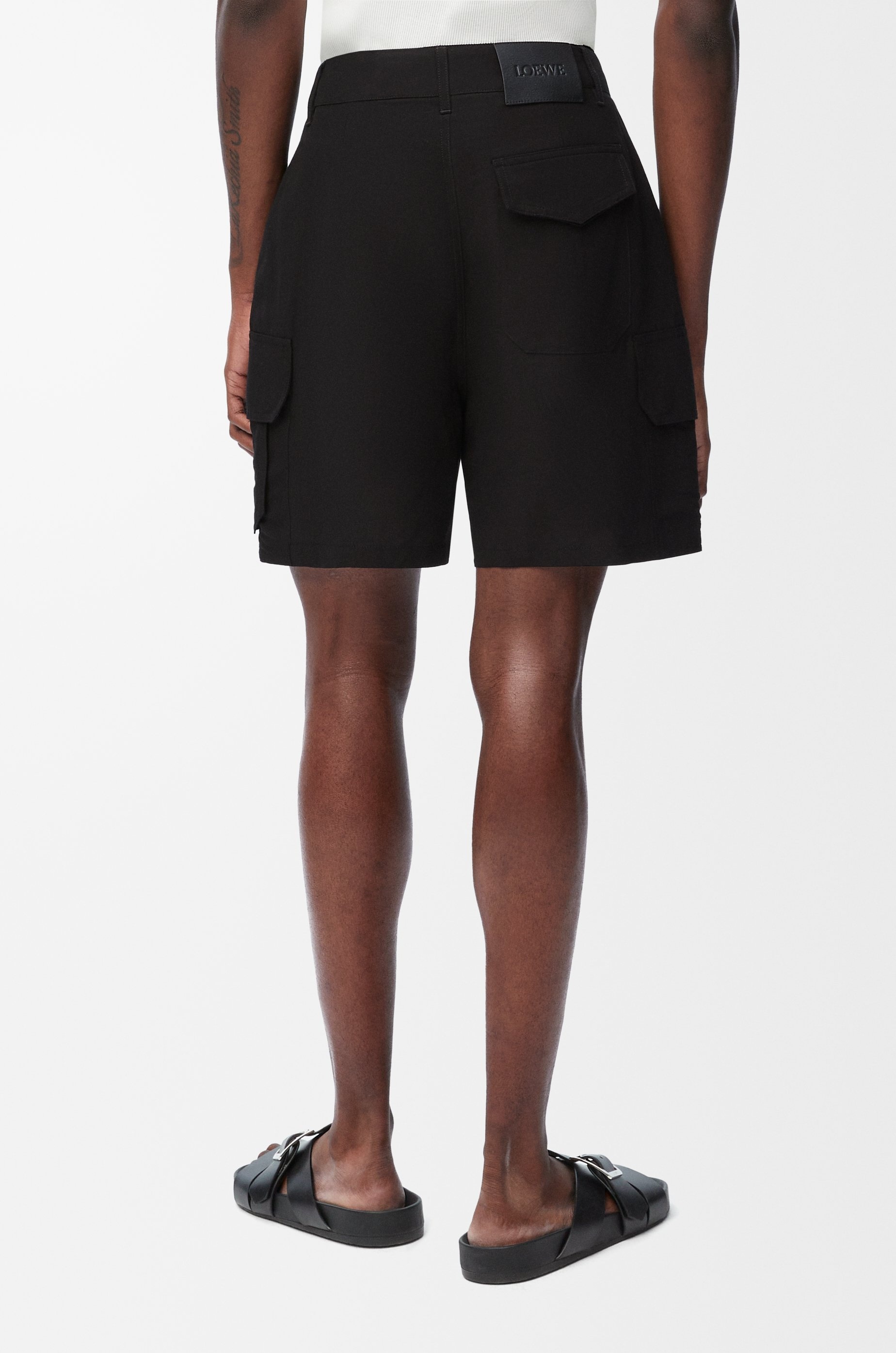Cargo shorts in viscose and linen - 4