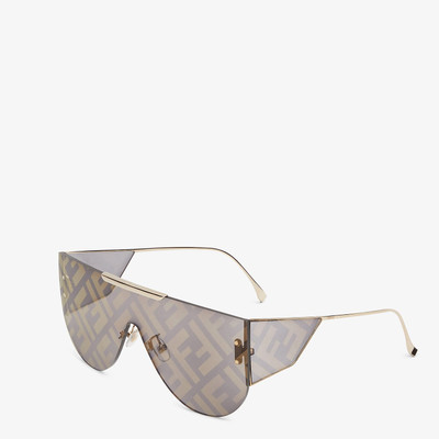 FENDI Gray sunglasses outlook