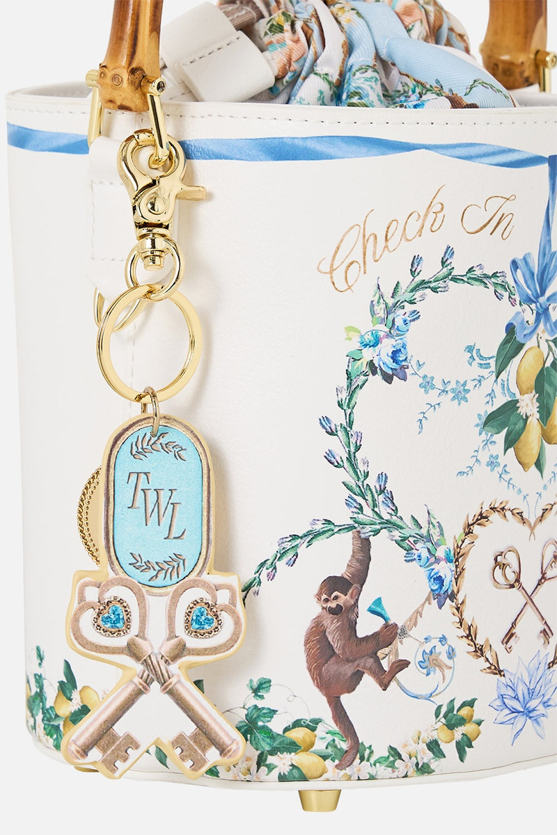 DRAWSTRING BUCKET BAG 6