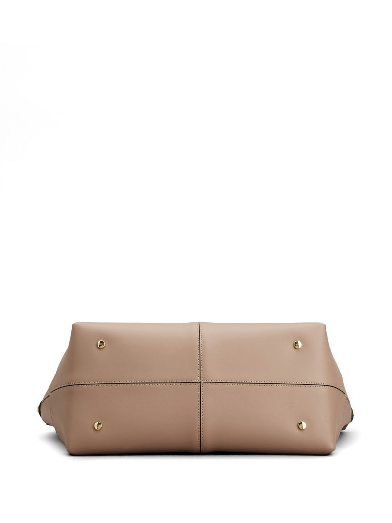 V-cut tote bag 3
