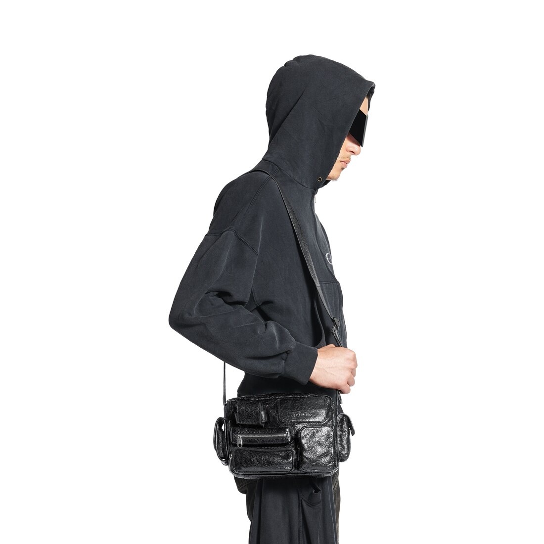 ユニセックス♪【国内発送★BALENCIAGA】Superbusy カメラバッグ ホワイト の ウィメンズ Superbusy ラージ スリングバッグ