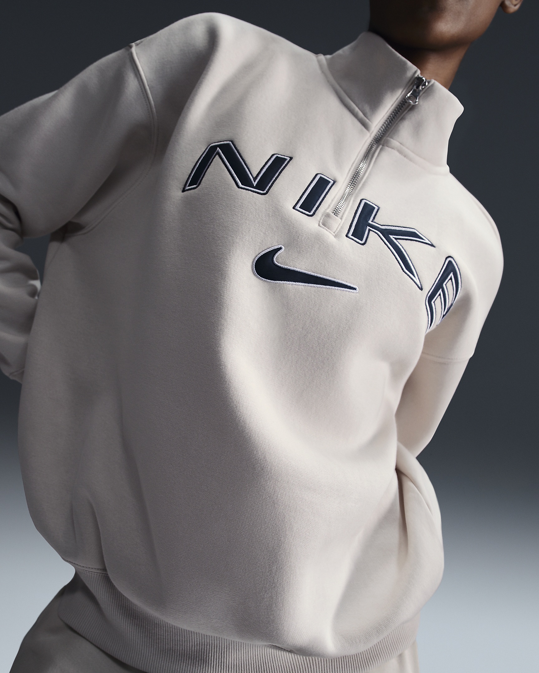 Nike Sportswear Phoenix Fleece Women's Oversized 1/4-Zip Logo Top - 1