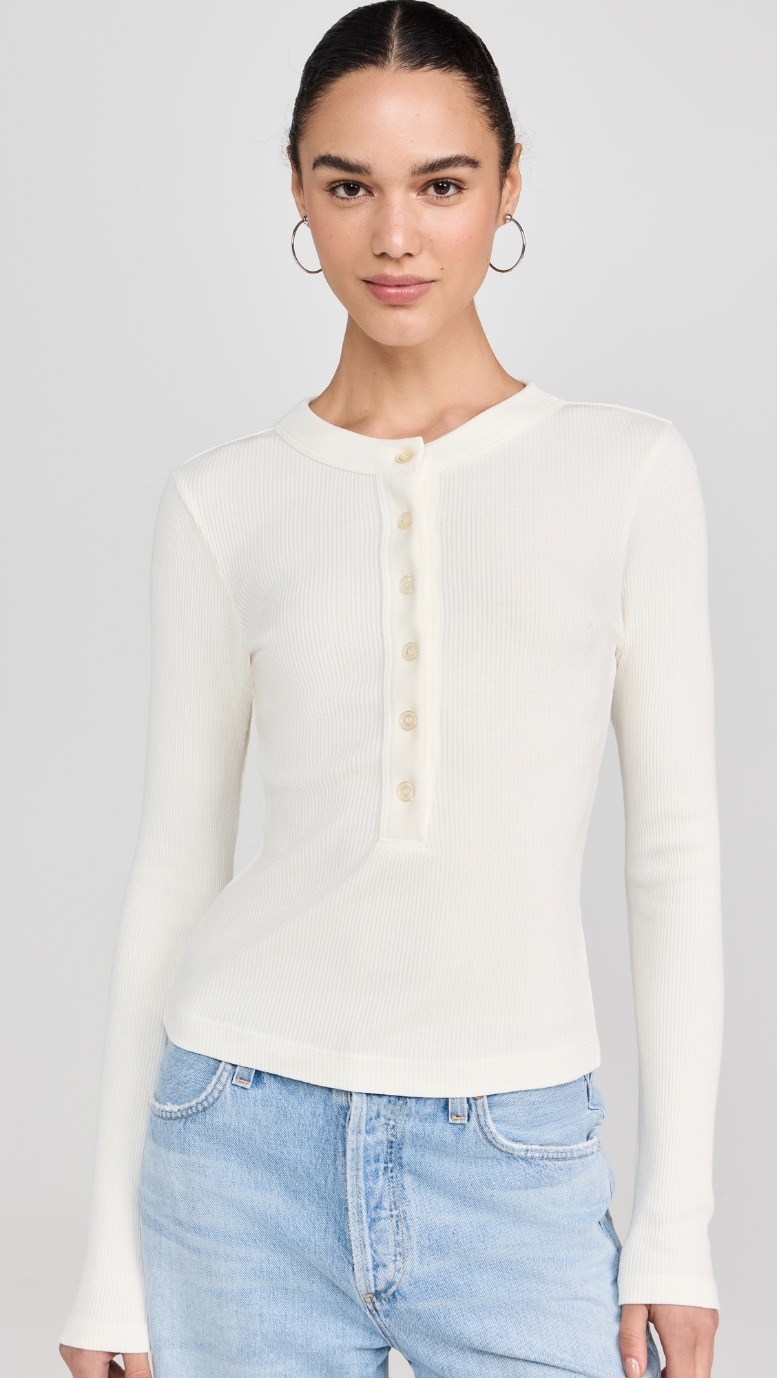 Varra Henley - 6