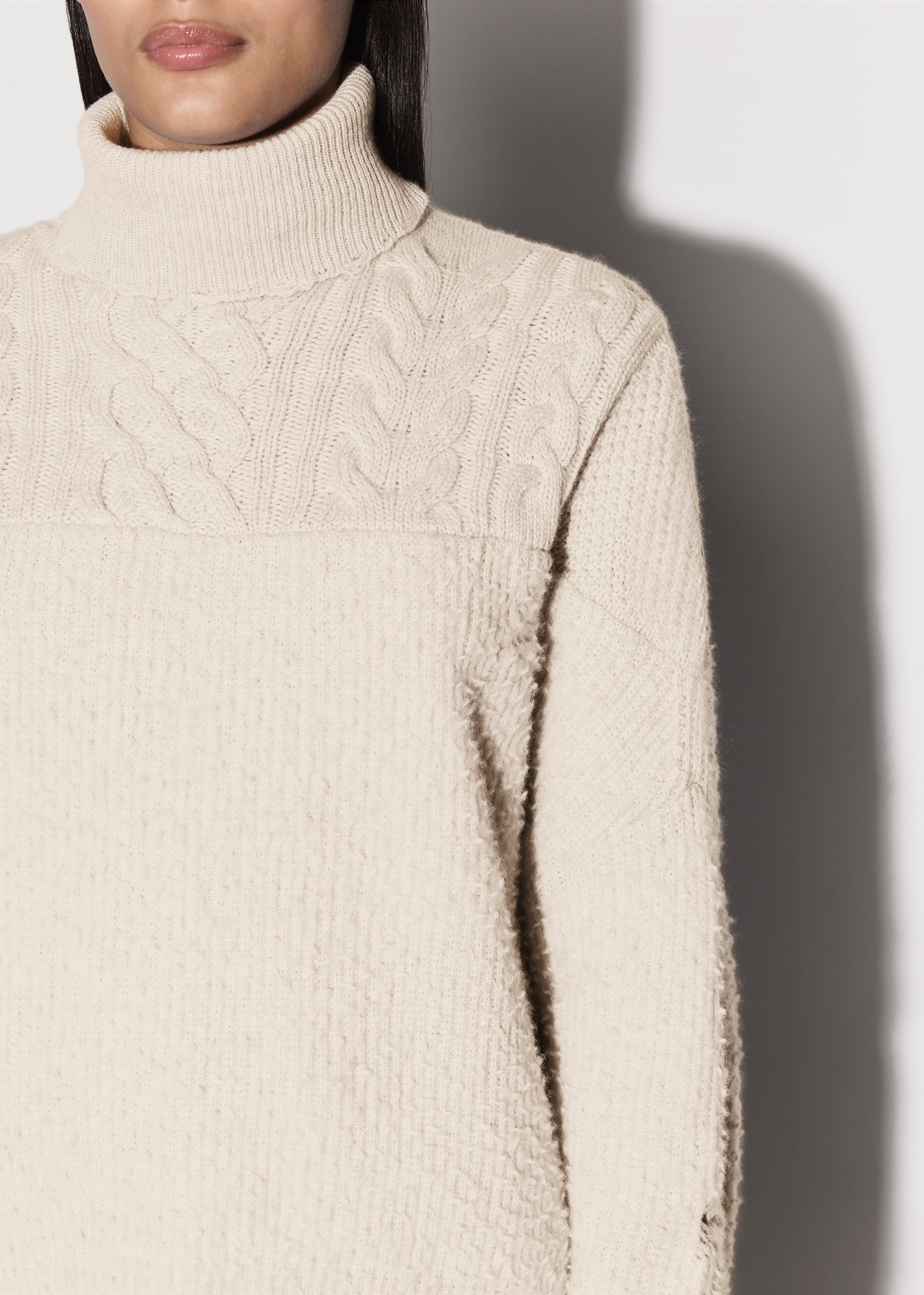HYBRID ROLL NECK - 6