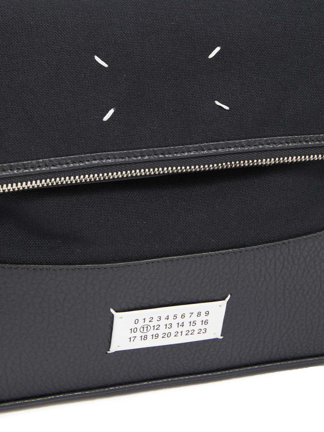 Hobo Medium Embossed Grain - 6