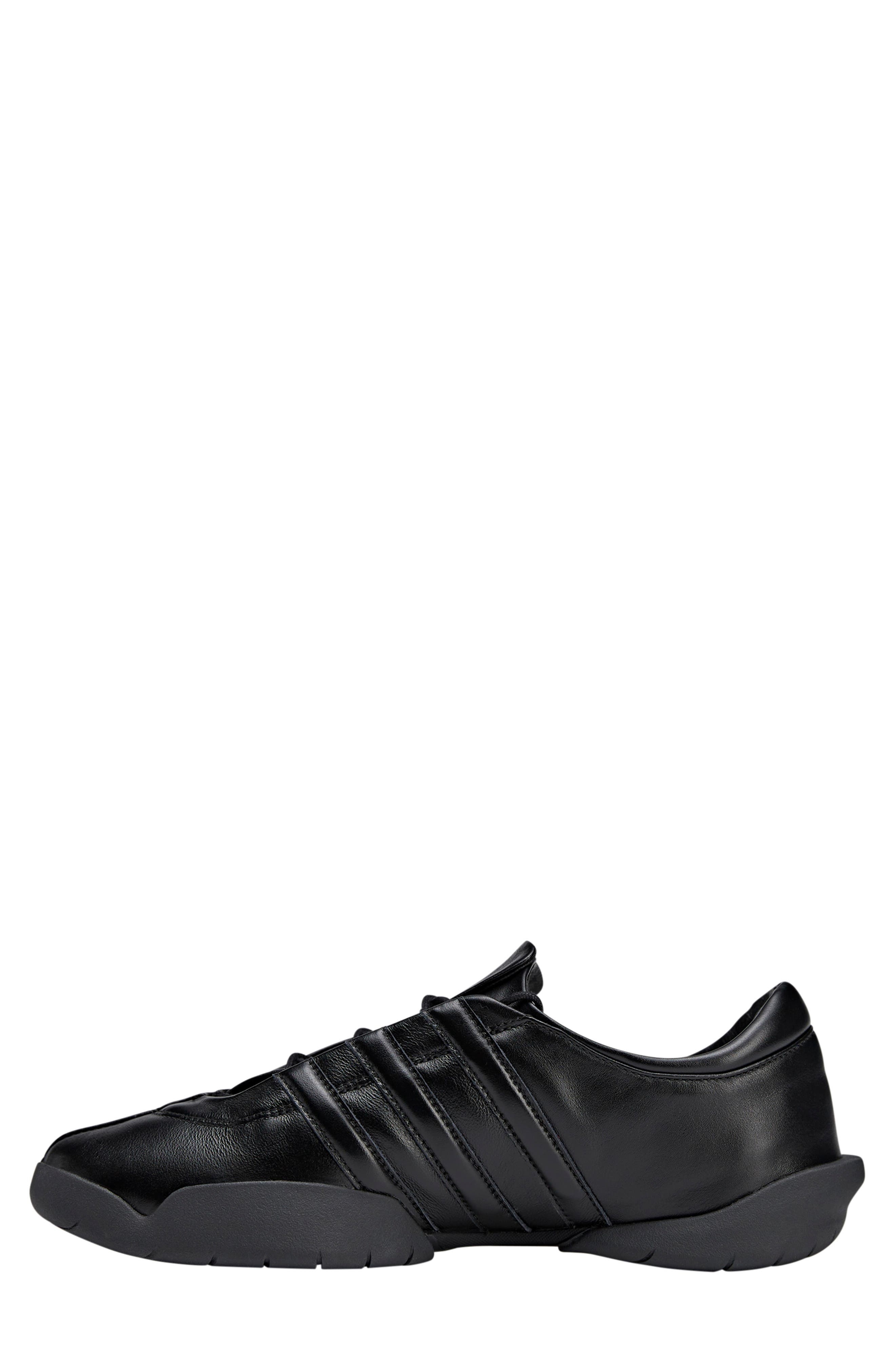 Y-3 Gender Inclusive Regu Low Top Sneaker in Black/Black/Black at Nordstrom - 6