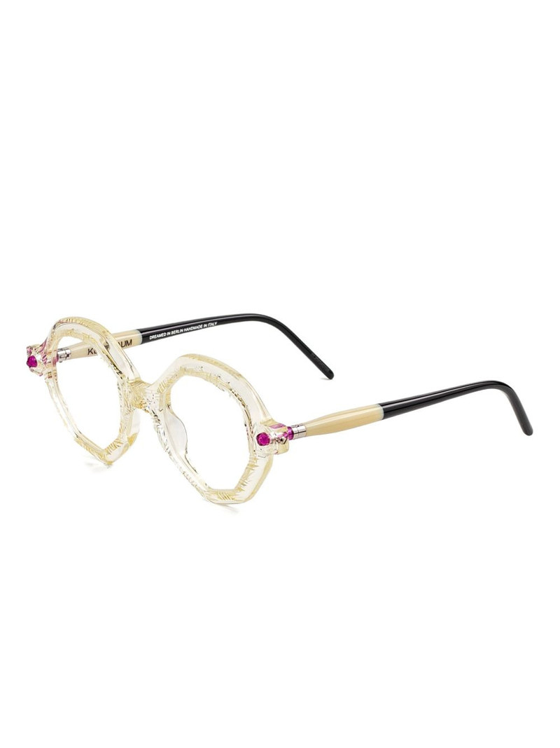 Kuboraum P18 glasses outlook