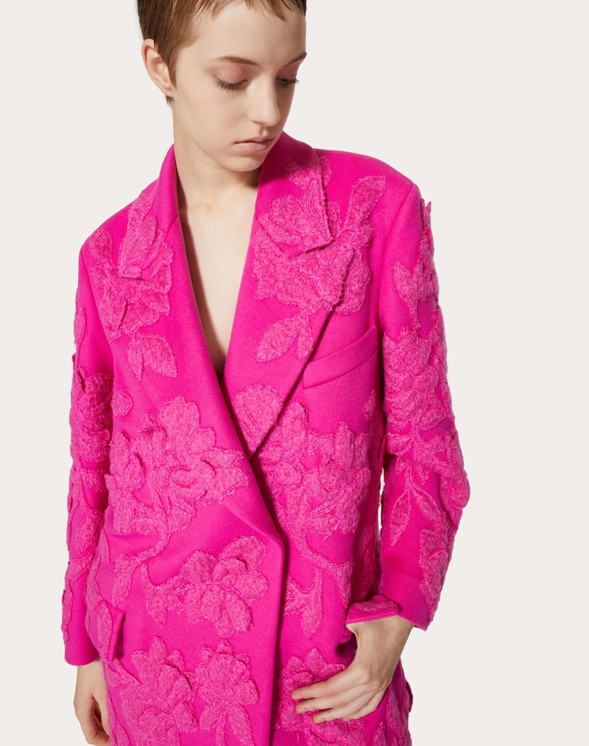 COMPACT DRAP COAT WITH FLORAL EMBROIDERY - 5