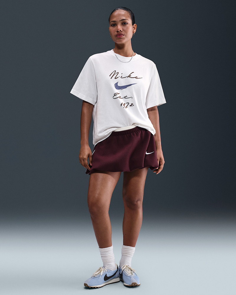 Nike Sportswear Essentials Women's Loose T-Shirt 4