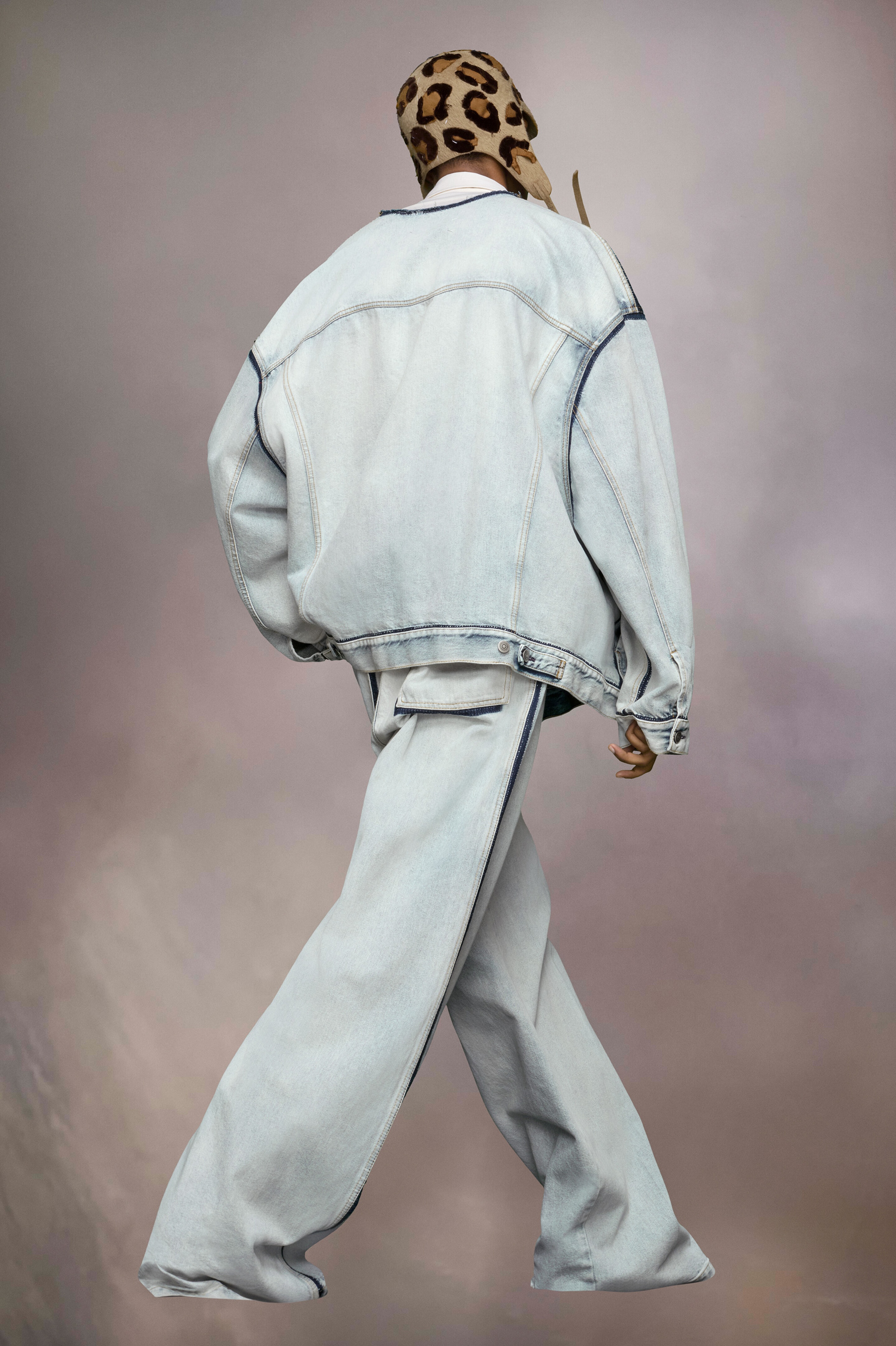 Collarless denim jacket - 4