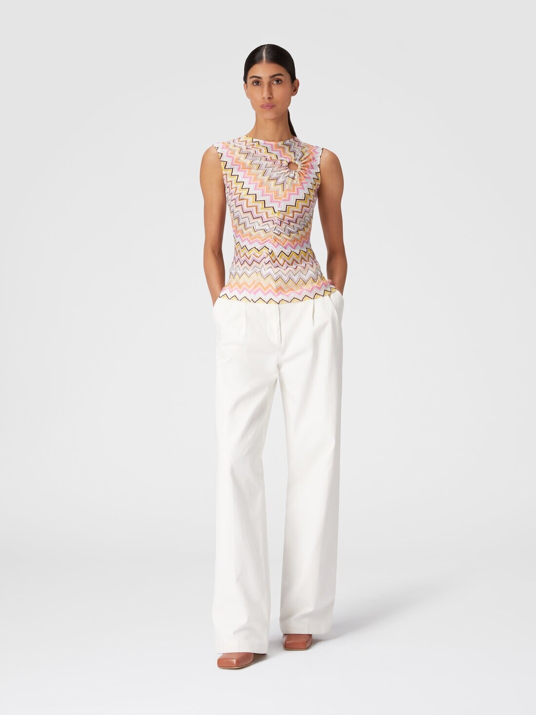 Sleeveless top with gathered neckline - 2