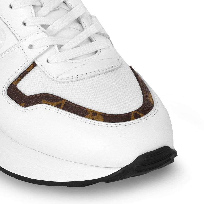 Neo Run Away Sneaker 4