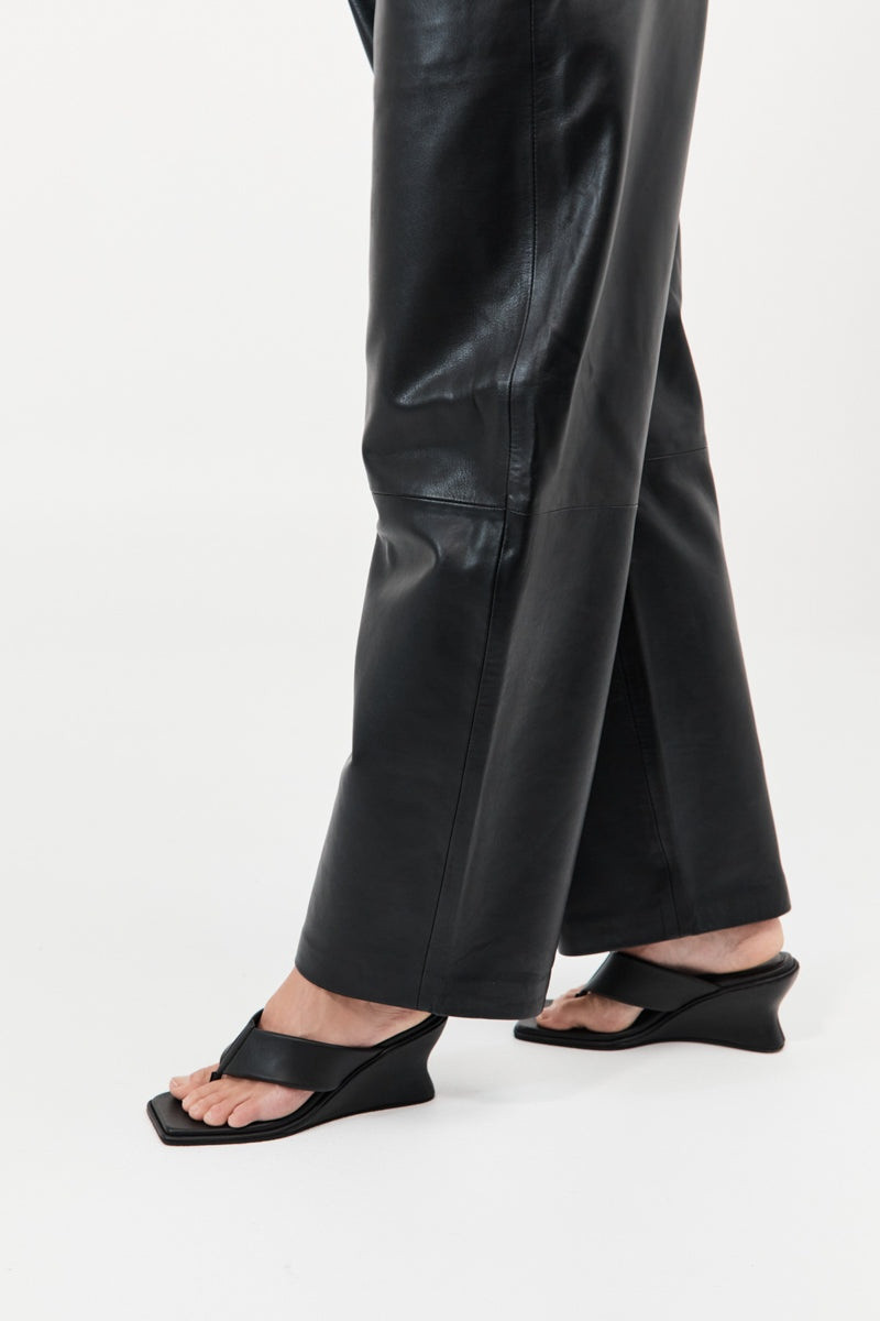 Soft Thong Contour Wedge - Black 7