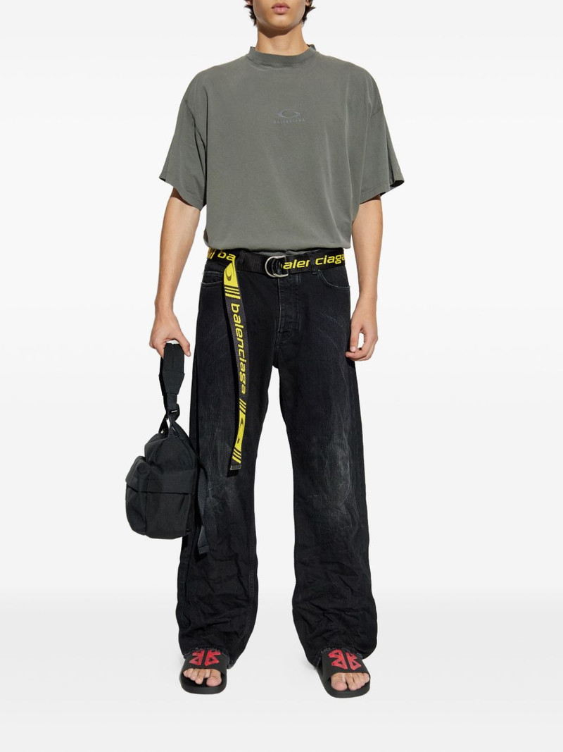 BALENCIAGA logo-embroidered T-shirt outlook