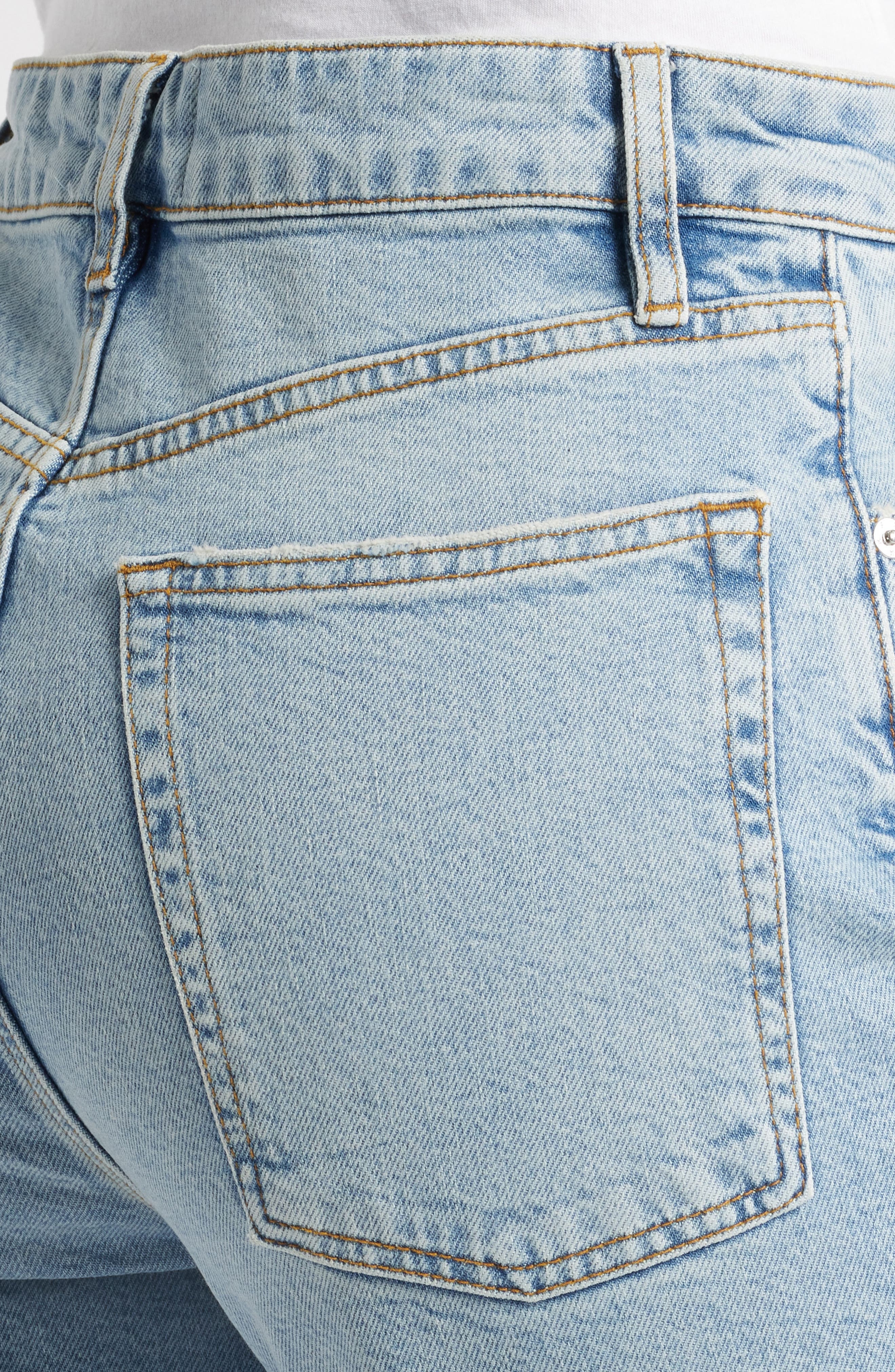 FRAME The Arrow High Waist Relaxed Bootcut Jeans in Dolly at Nordstrom - 4