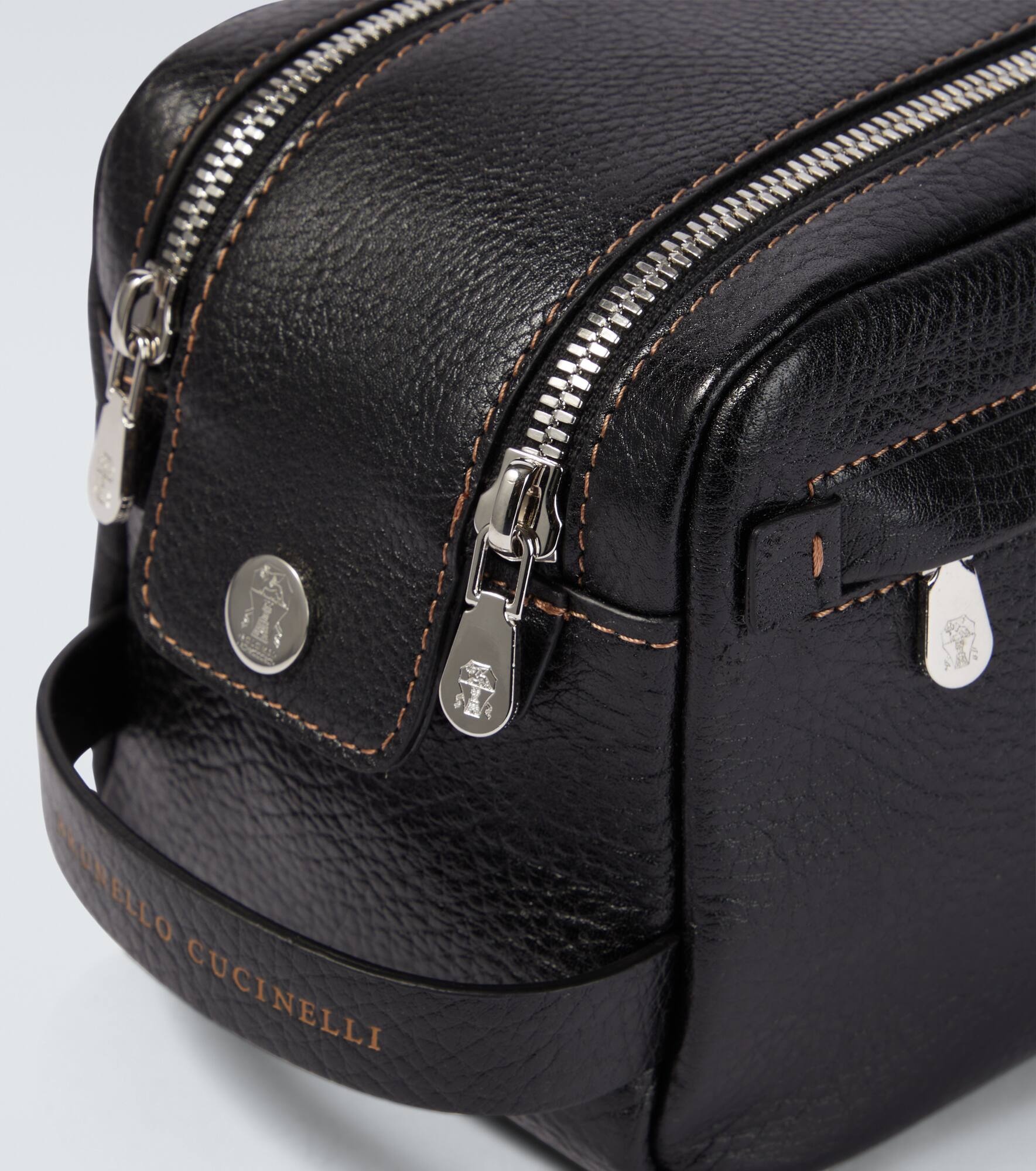 Leather toiletry bag - 6