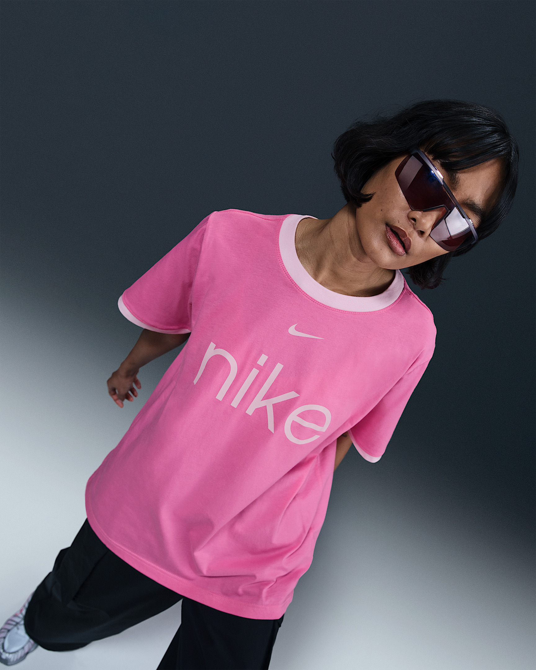 Nike Sportswear Essential Women's T-Shirt - 3