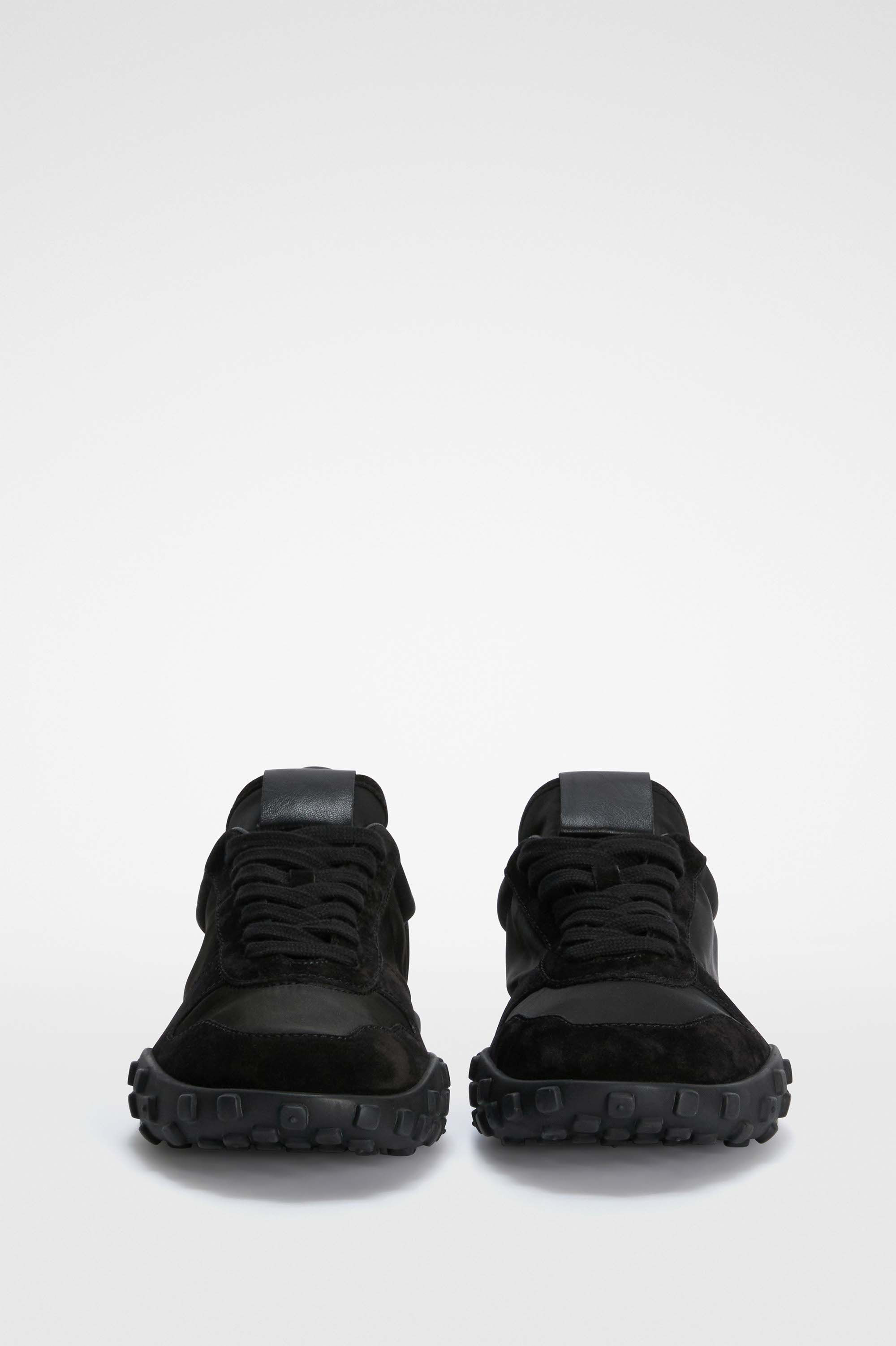Low-Top Sneakers - 4