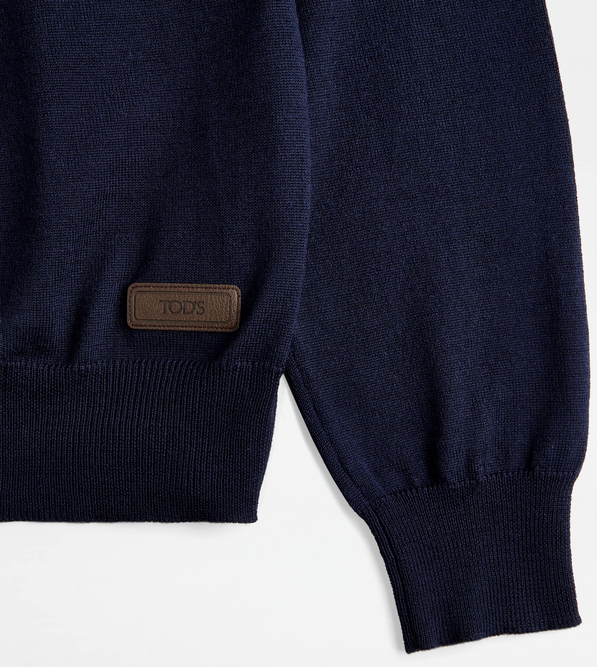ROUND NECK JUMPER IN WOOL - BLUE, BROWN - 8