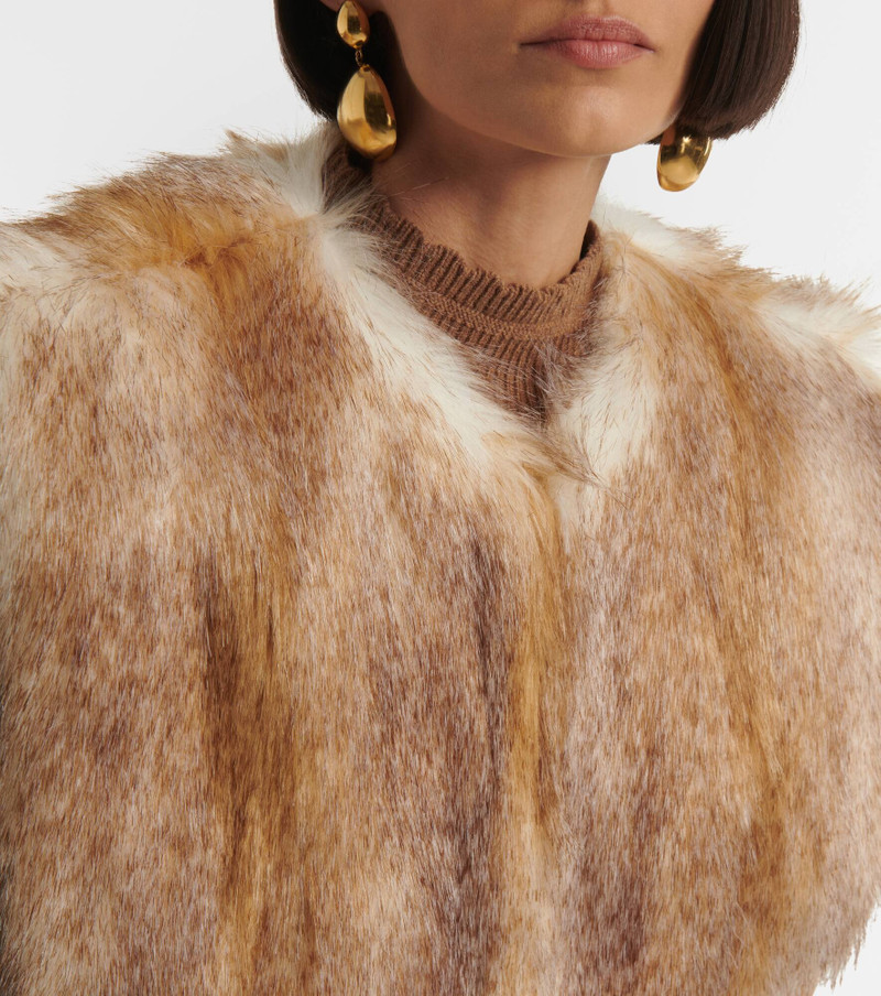Alexina faux fur vest 4