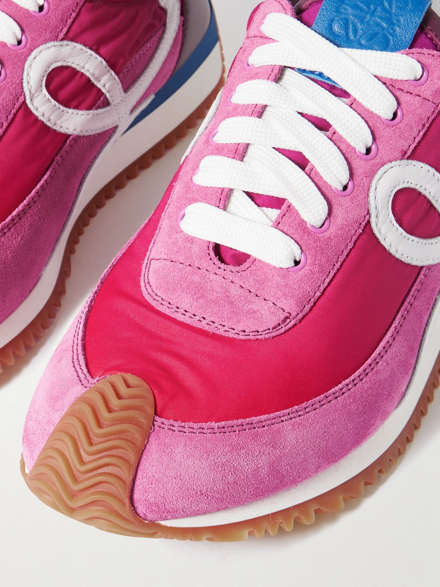 Flow Runner 2.0 leather-trimmed shell and suede sneakers Bright pink - 4