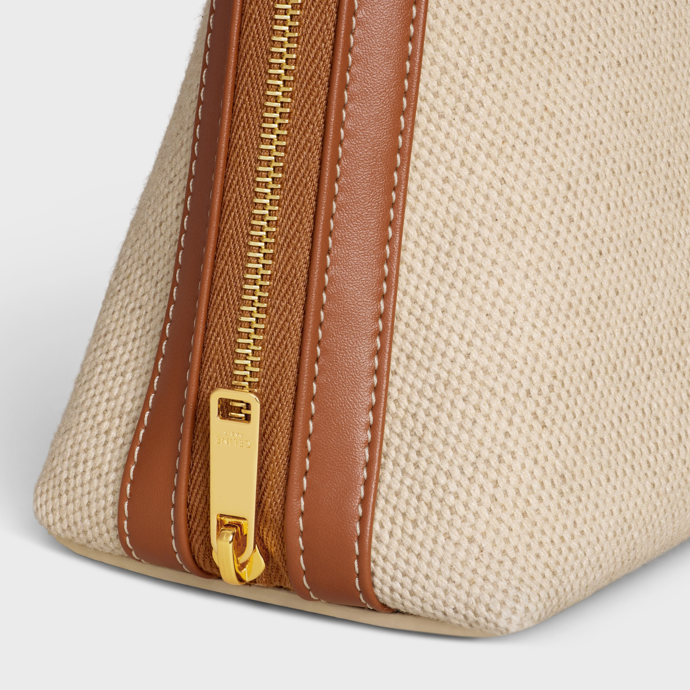 MEDIUM COSMETIC POUCH IN TEXTILE WITH TRIOMPHE AND CALFSKIN - 4