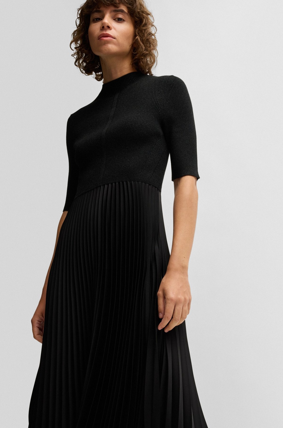 CROPPED-SLEEVE DRESS WITH PLISSÉ SKIRT - 6