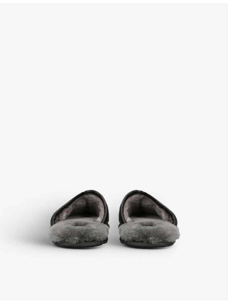 UGG Scuff sheepskin slippers outlook