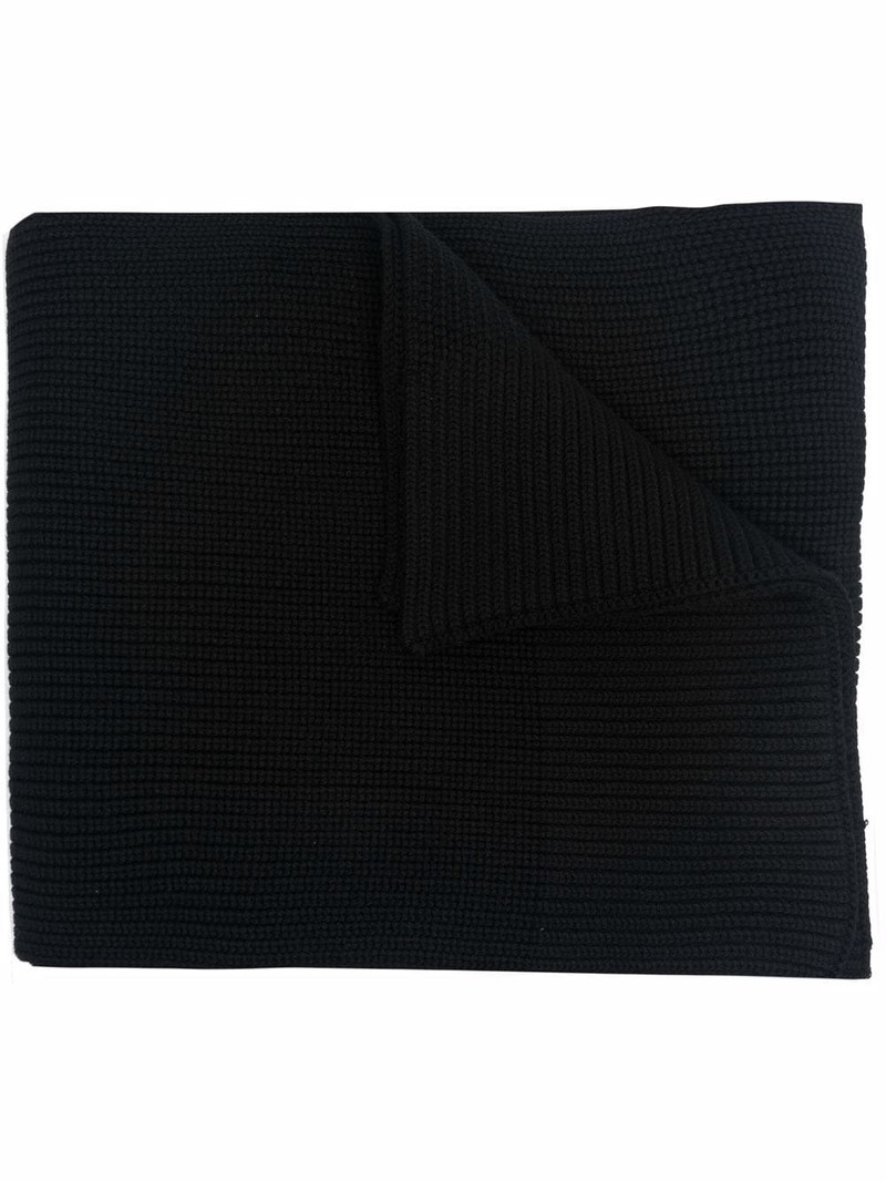 oversized knitted scarf 1