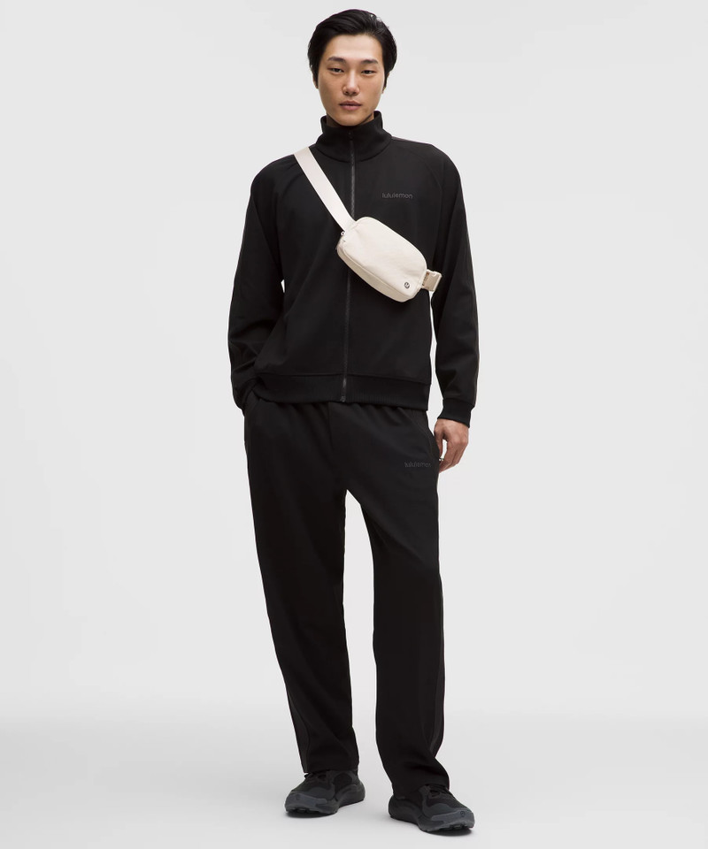 lululemon Everywhere Belt Bag 1L outlook