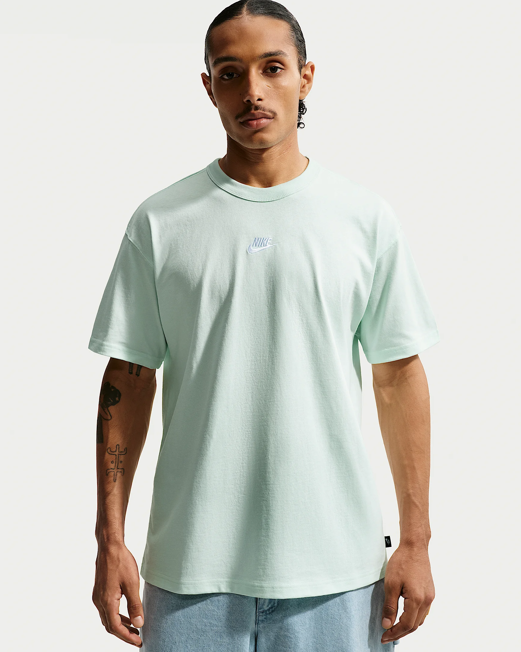 Nike Sportswear Premium Essentials Men's T-Shirt - 1