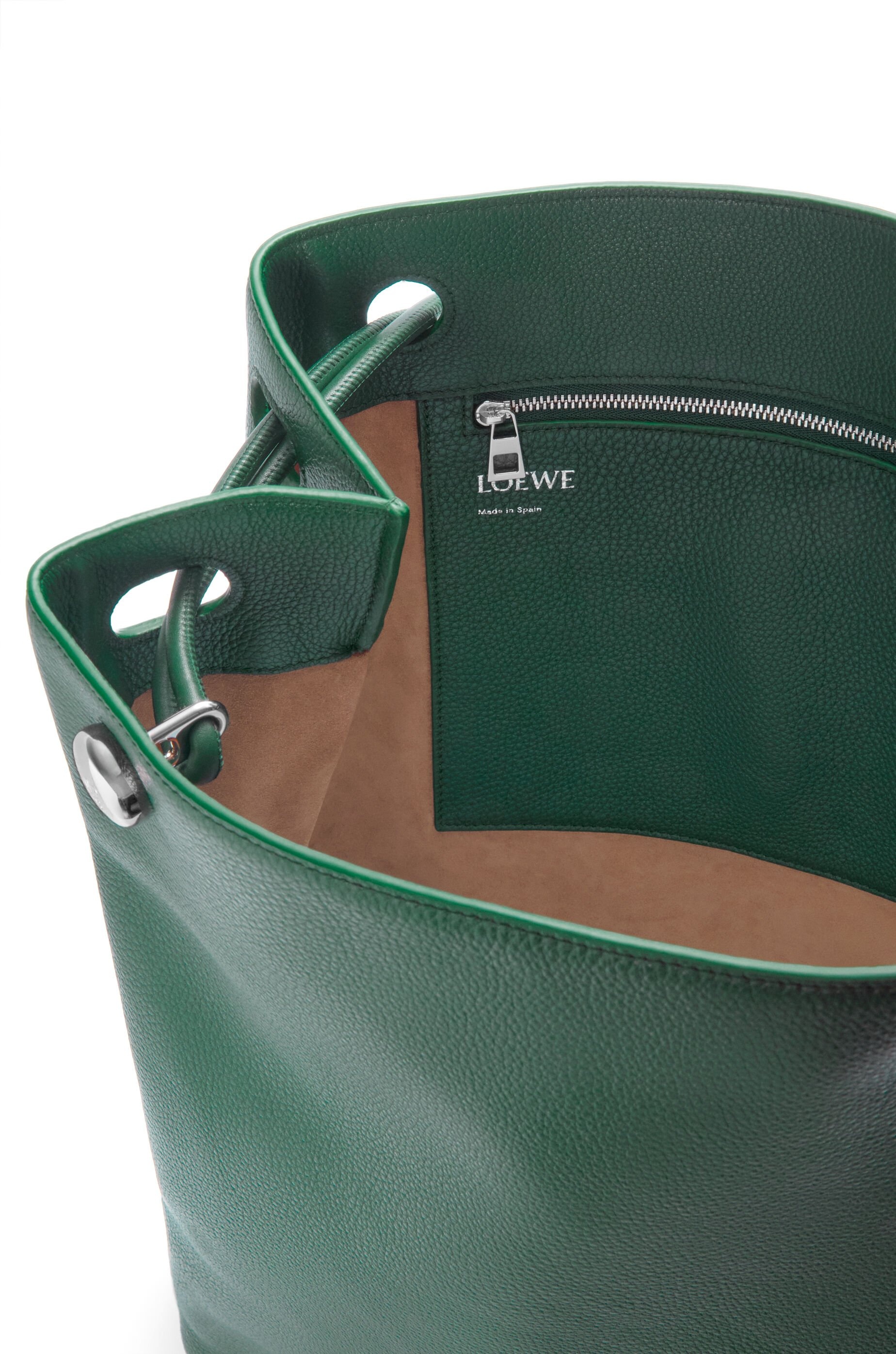 Loewe Pebble hobo in supple grained calfskin | REVERSIBLE